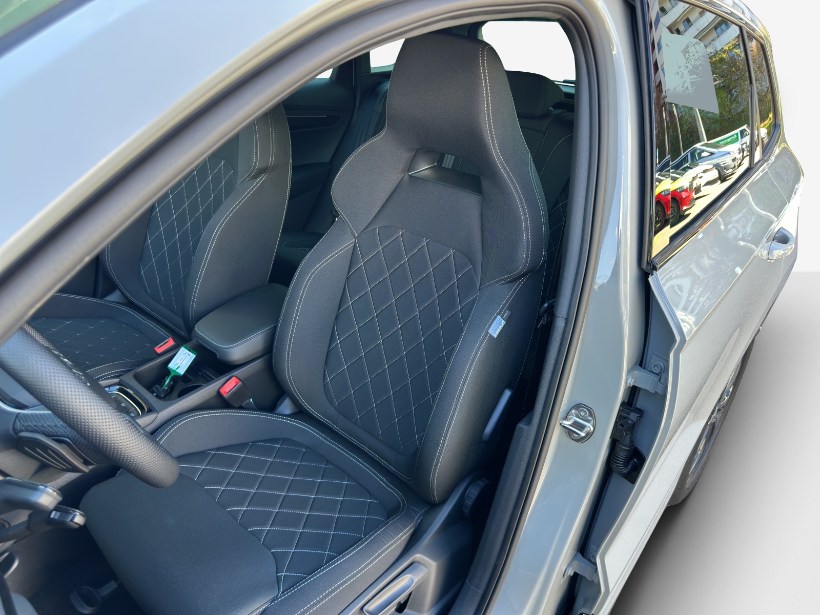 SKODA Karoq 2.0 TSI SportLine 4x4 DSG-image-7