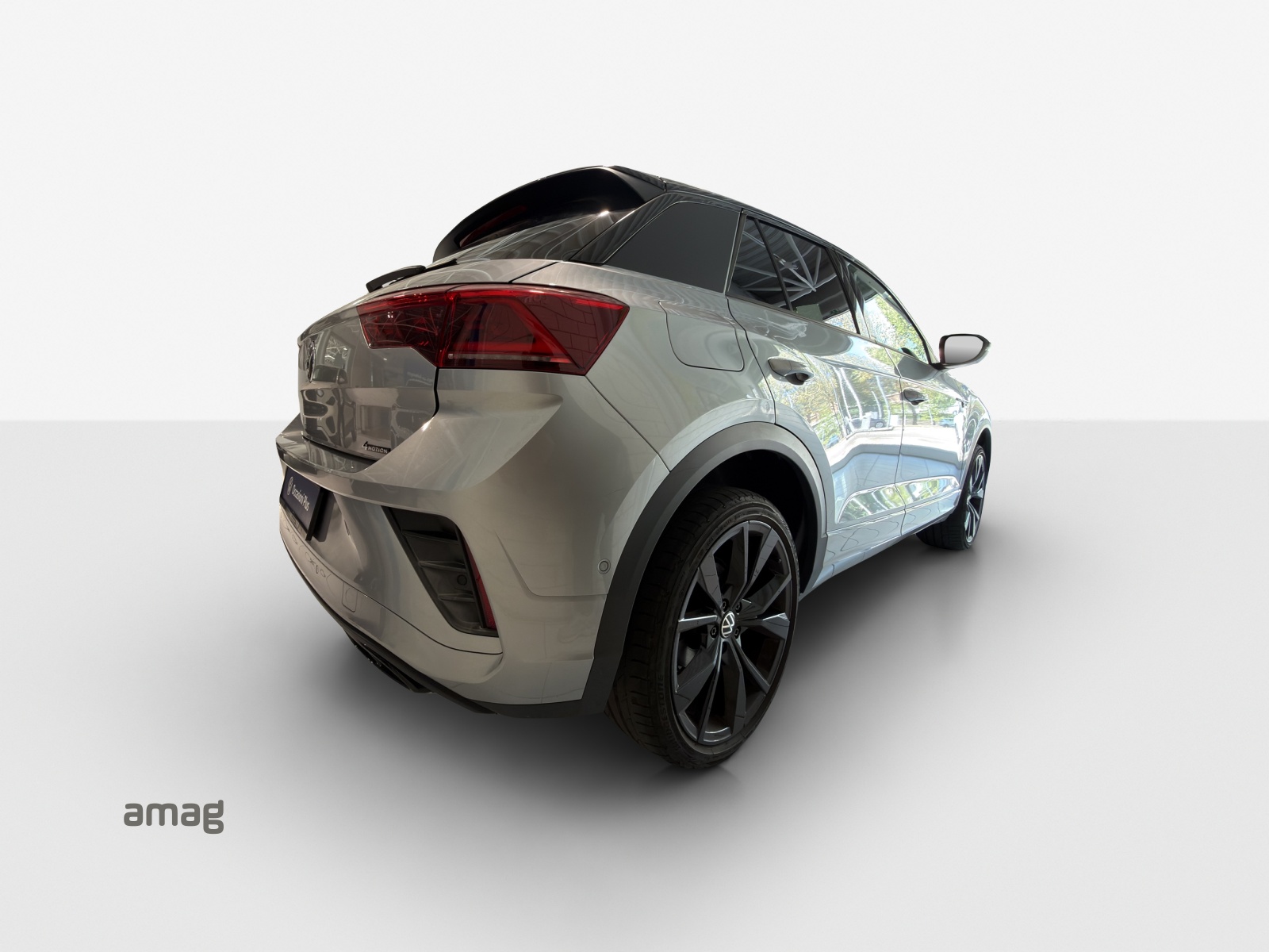 VW T-Roc 2.0 TSI R-Line DSG 4Motion-image-4