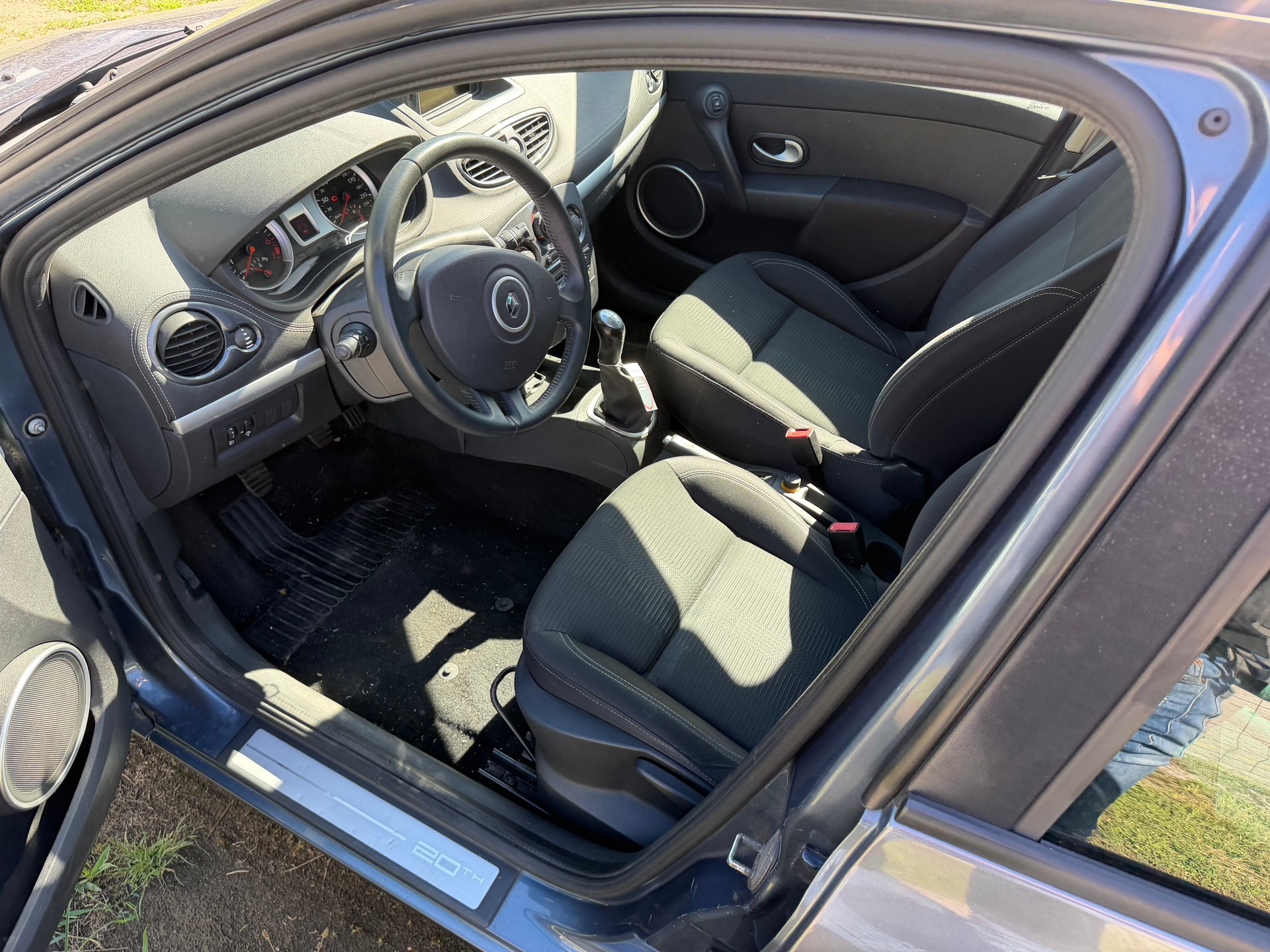 RENAULT Clio Grandtour 1.2 16V Turbo Dynamique-image-6