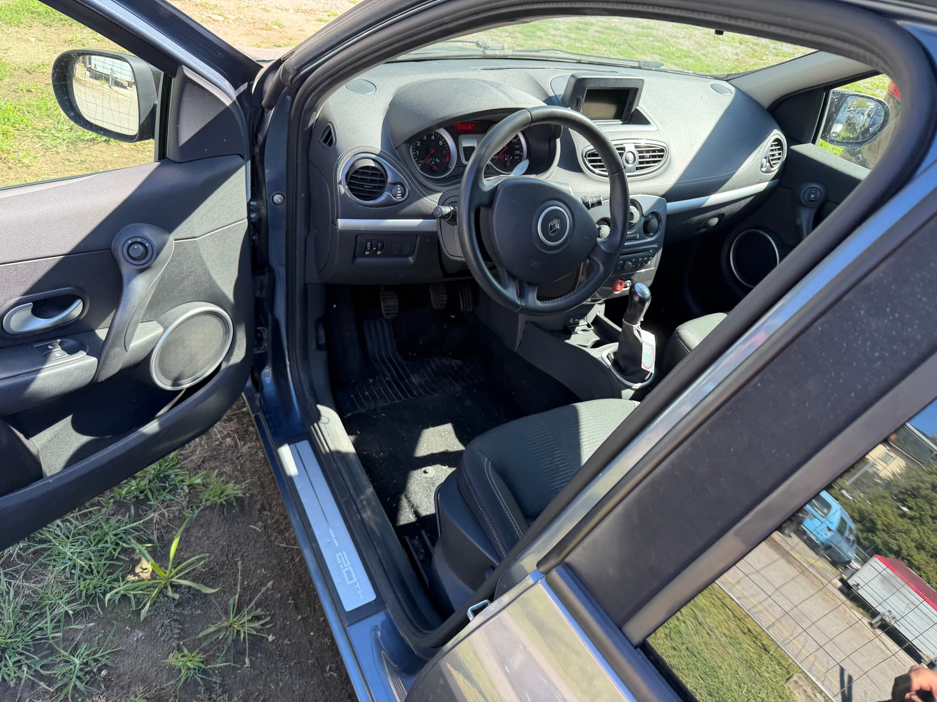 RENAULT Clio Grandtour 1.2 16V Turbo Dynamique-image-8