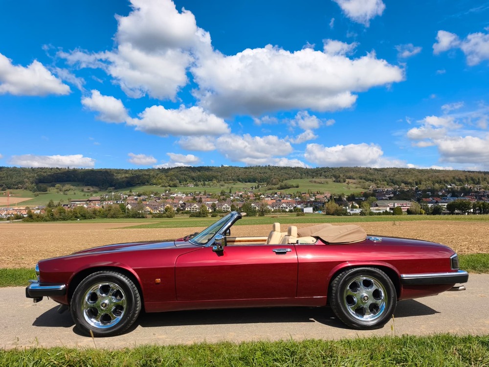 JAGUAR XJS 5.3 V12 Convertible-image-2