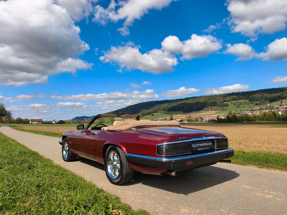 JAGUAR XJS 5.3 V12 Convertible-image-1