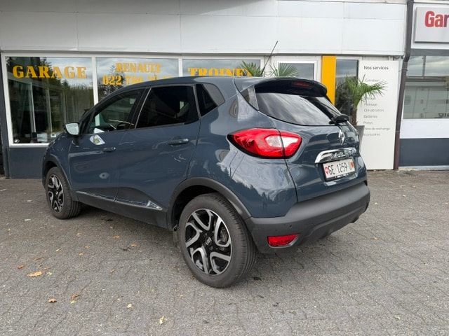 RENAULT Captur 1.2 T 16V Intens-image-4