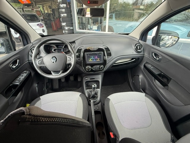 RENAULT Captur 1.2 T 16V Intens-image-7