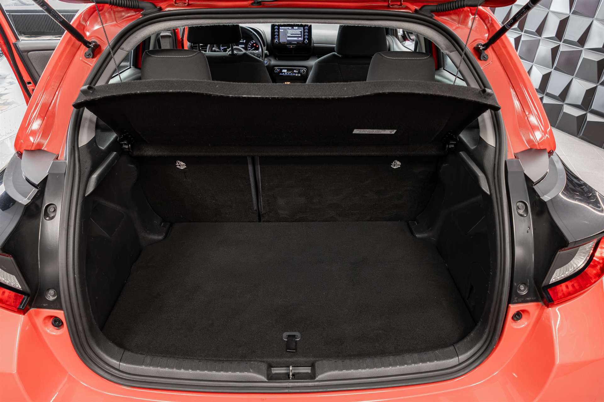 TOYOTA Yaris 1.5 Style e-CVT-image-20