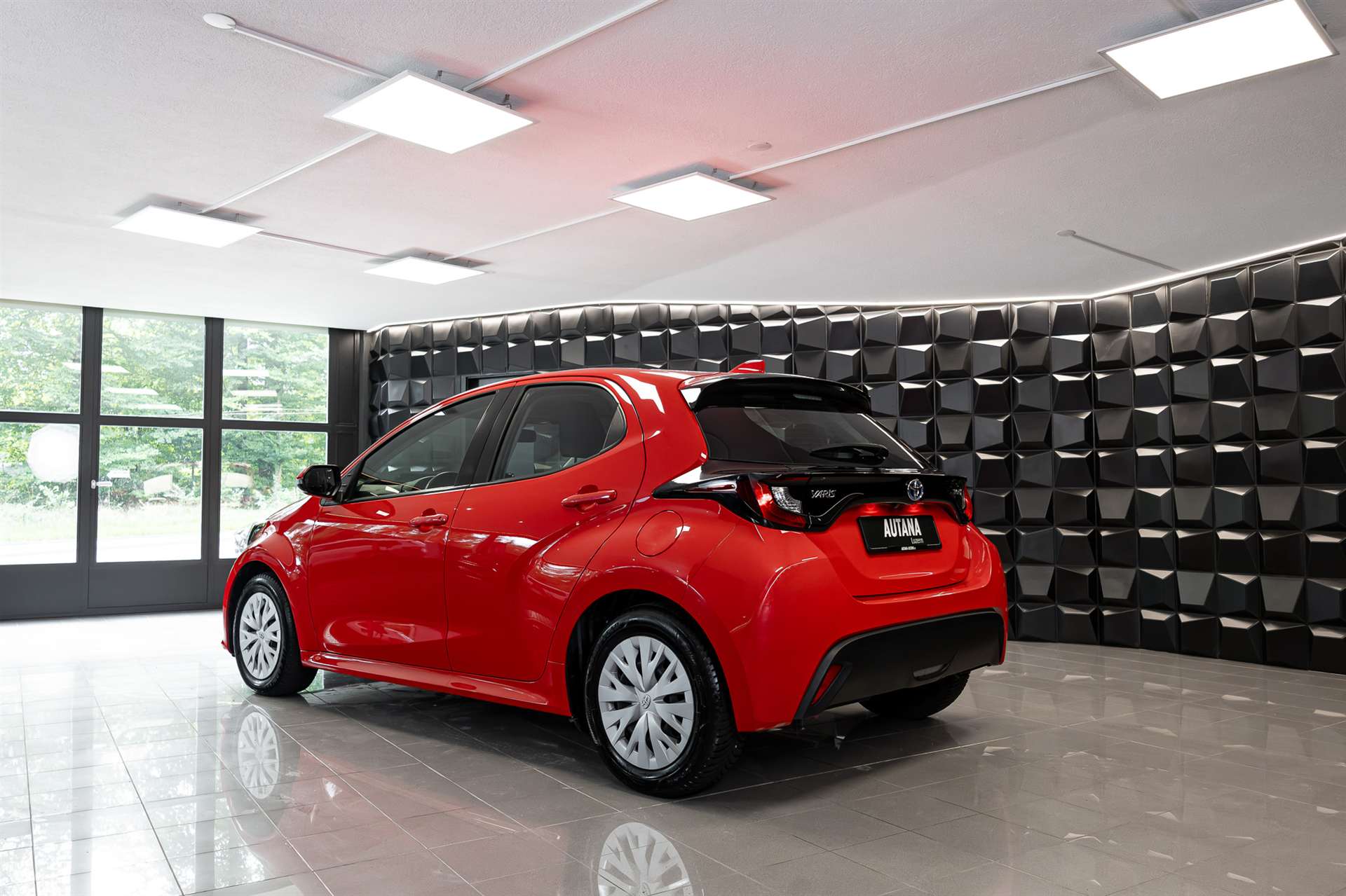 TOYOTA Yaris 1.5 Style e-CVT-image-2