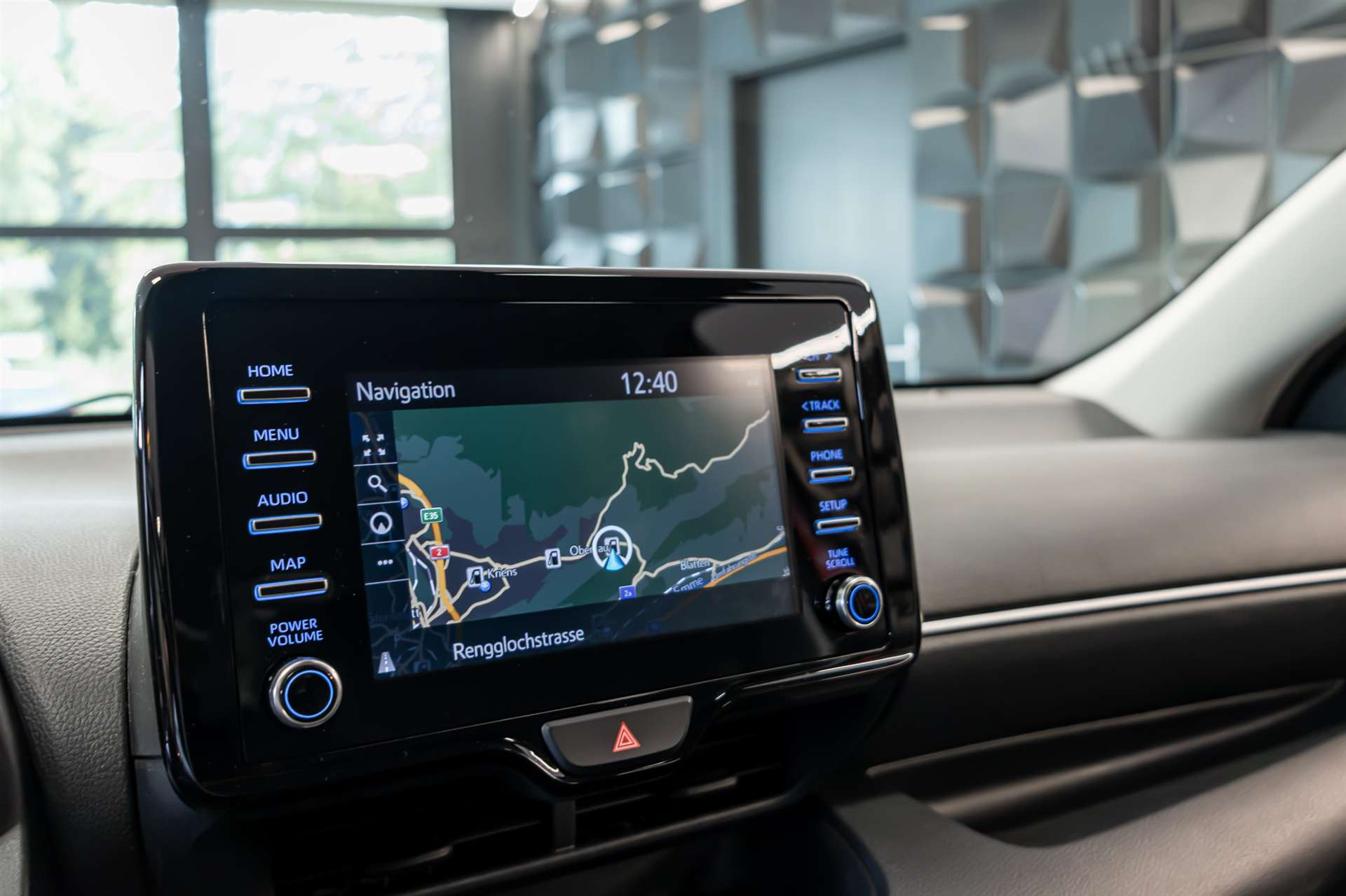 TOYOTA Yaris 1.5 Style e-CVT-image-12