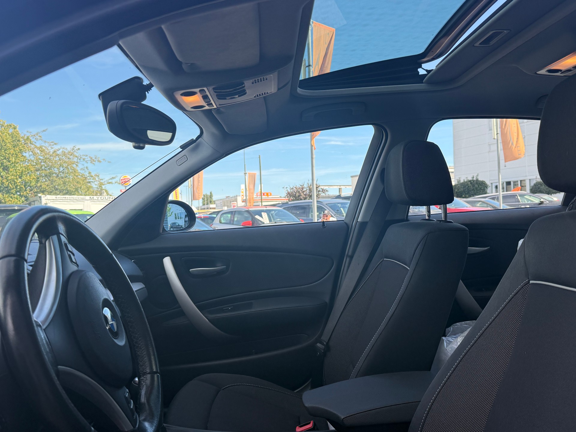 BMW 118d Access Steptronic-image-5
