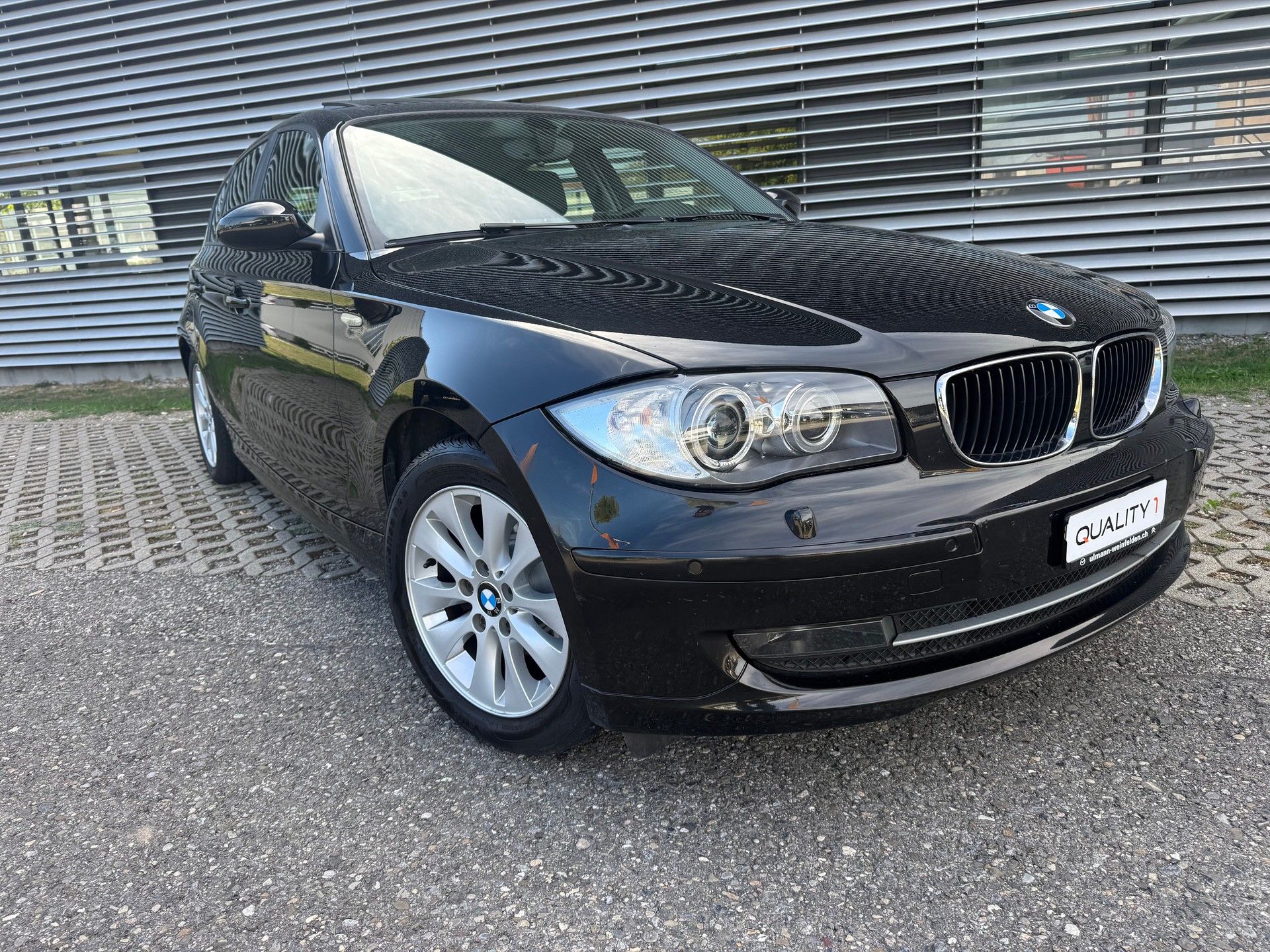 BMW 118d Access Steptronic-image-1