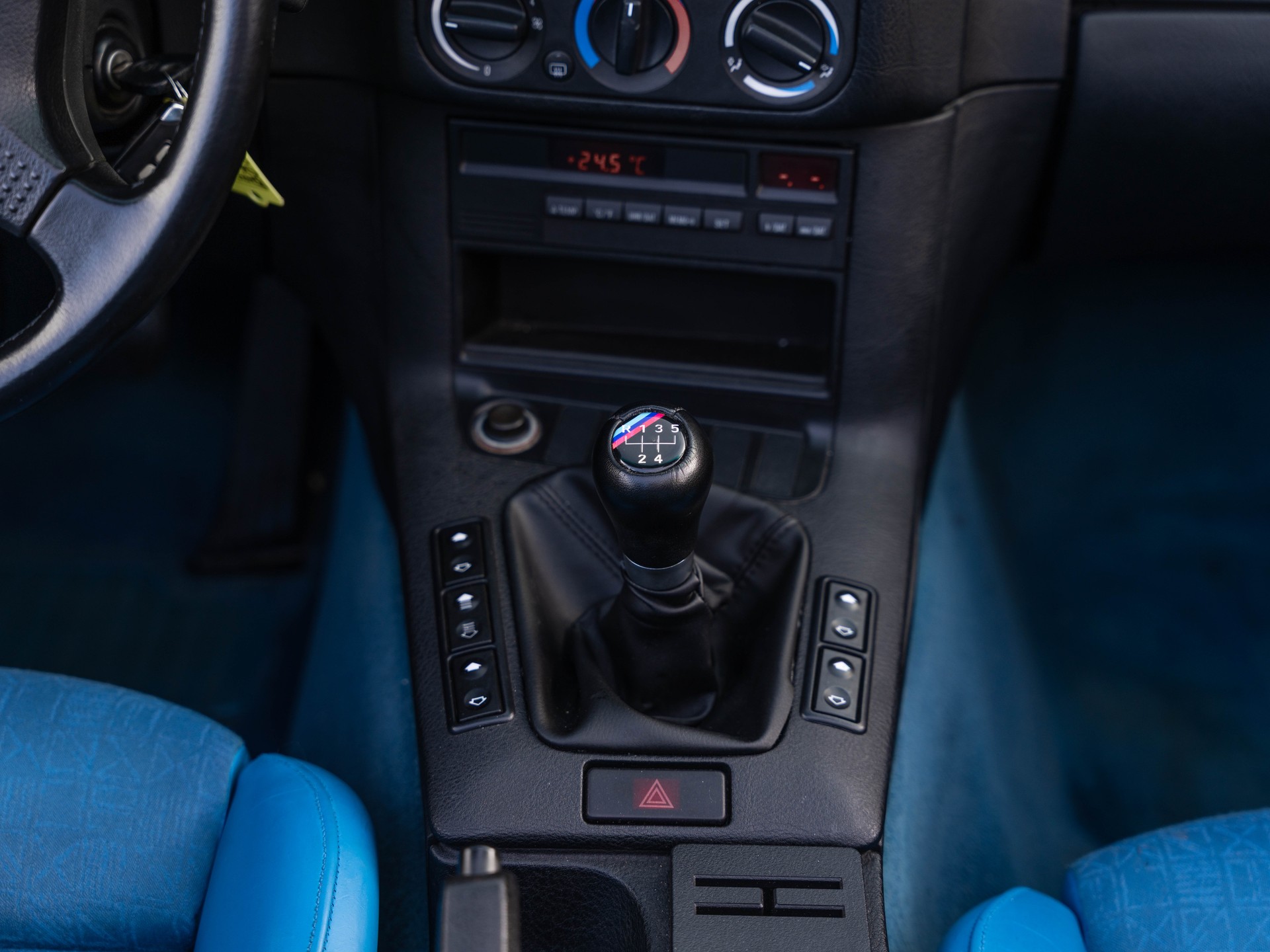 BMW 318i Cabrio INDIVIDUAL M-Paket-image-20