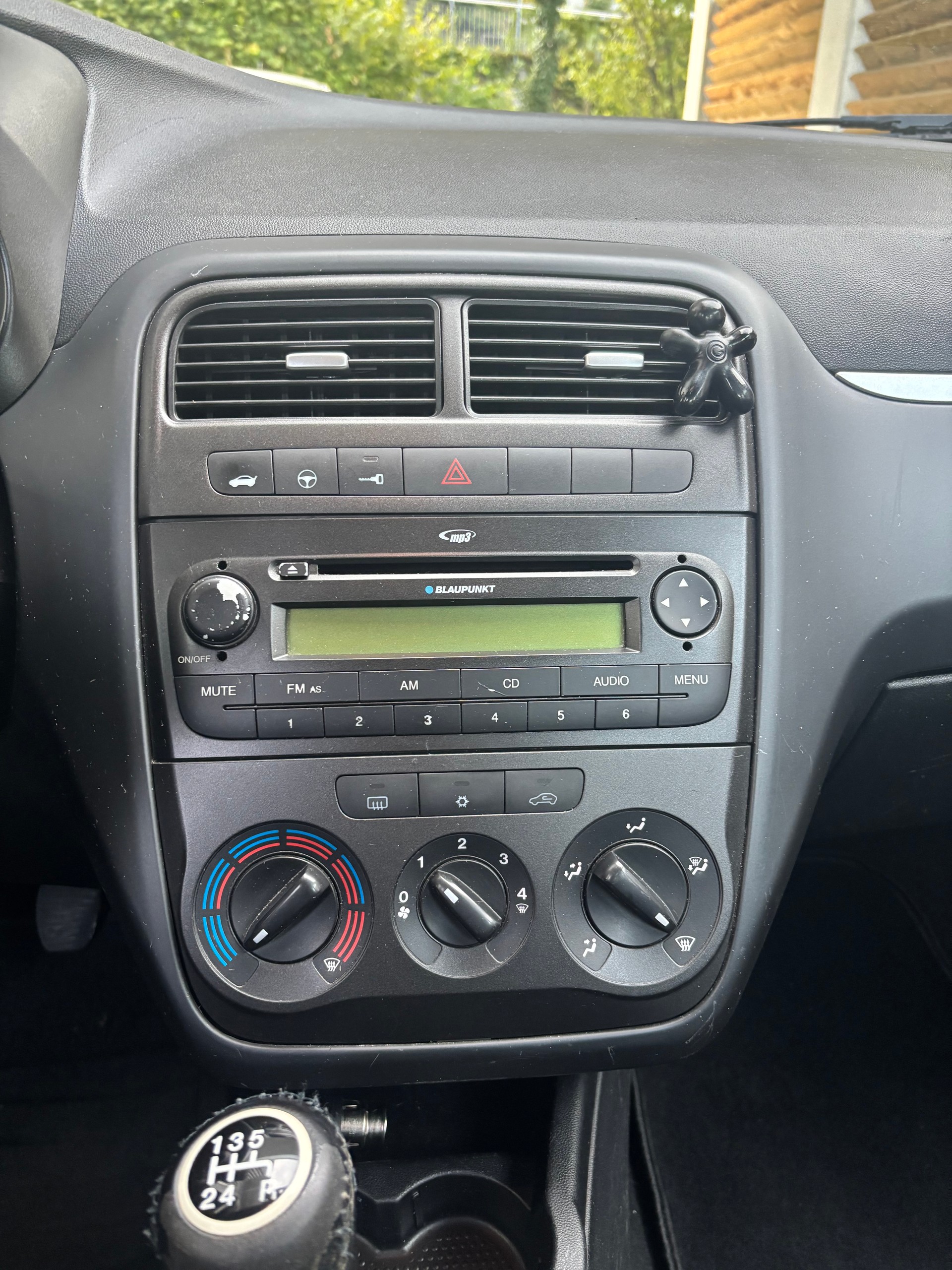 FIAT 1.4 8V 77 Dynamic-image-4