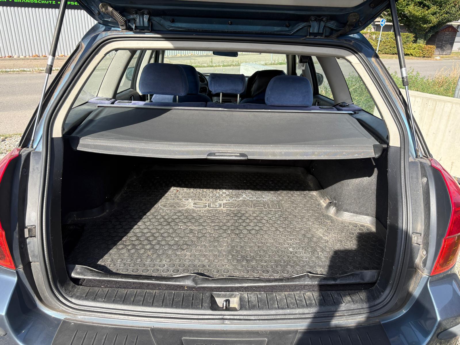 SUBARU Outback 2.5i AWD-image-9