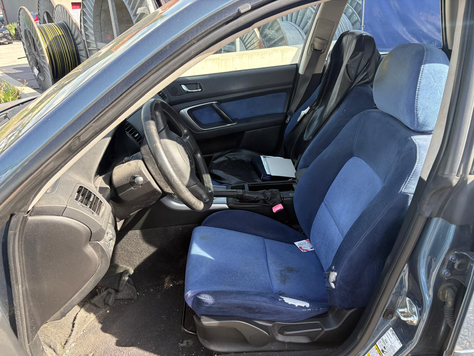 SUBARU Outback 2.5i AWD-image-5