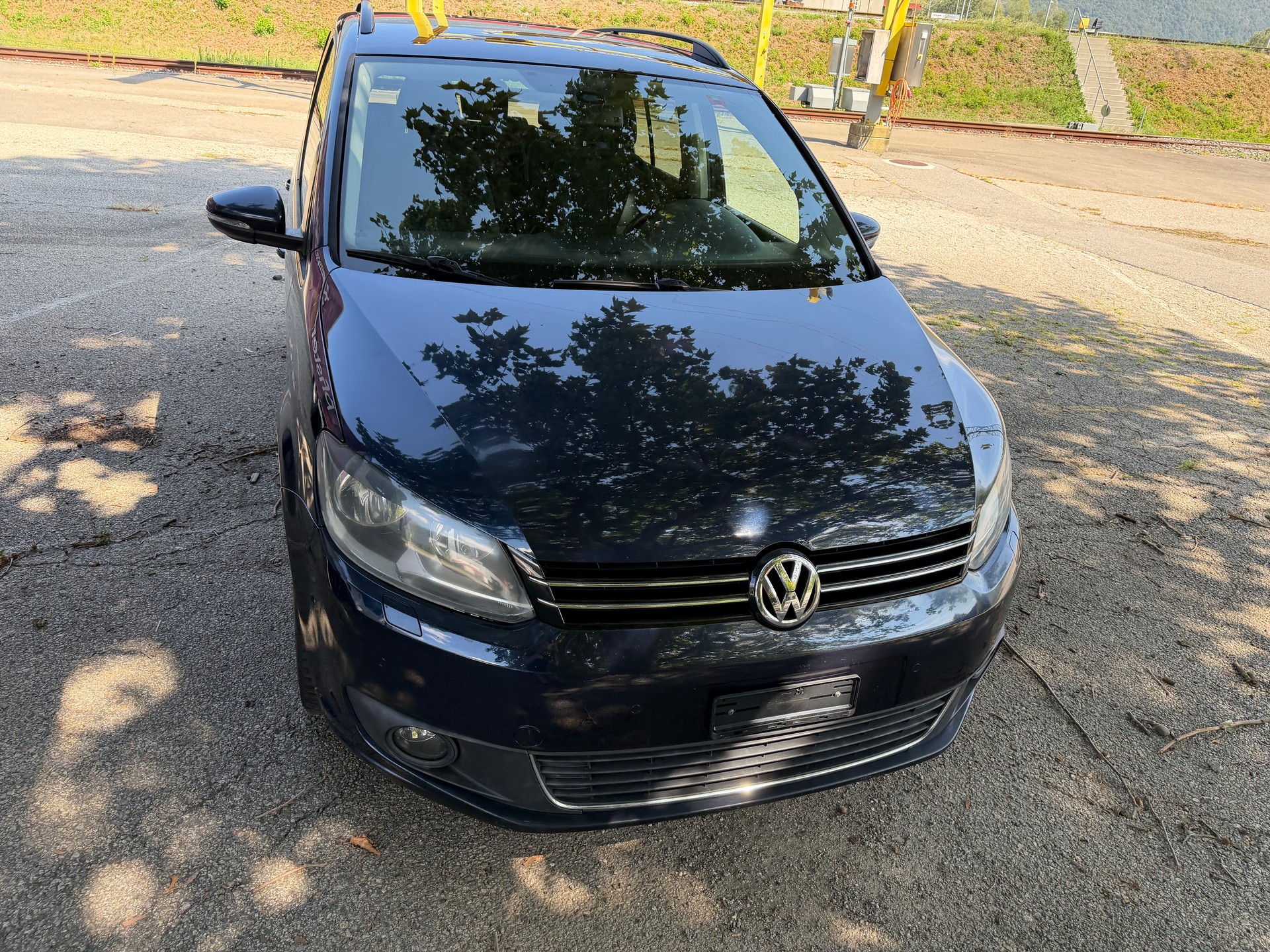 VW Touran 1.6 TDI Trendline DSG-image-5