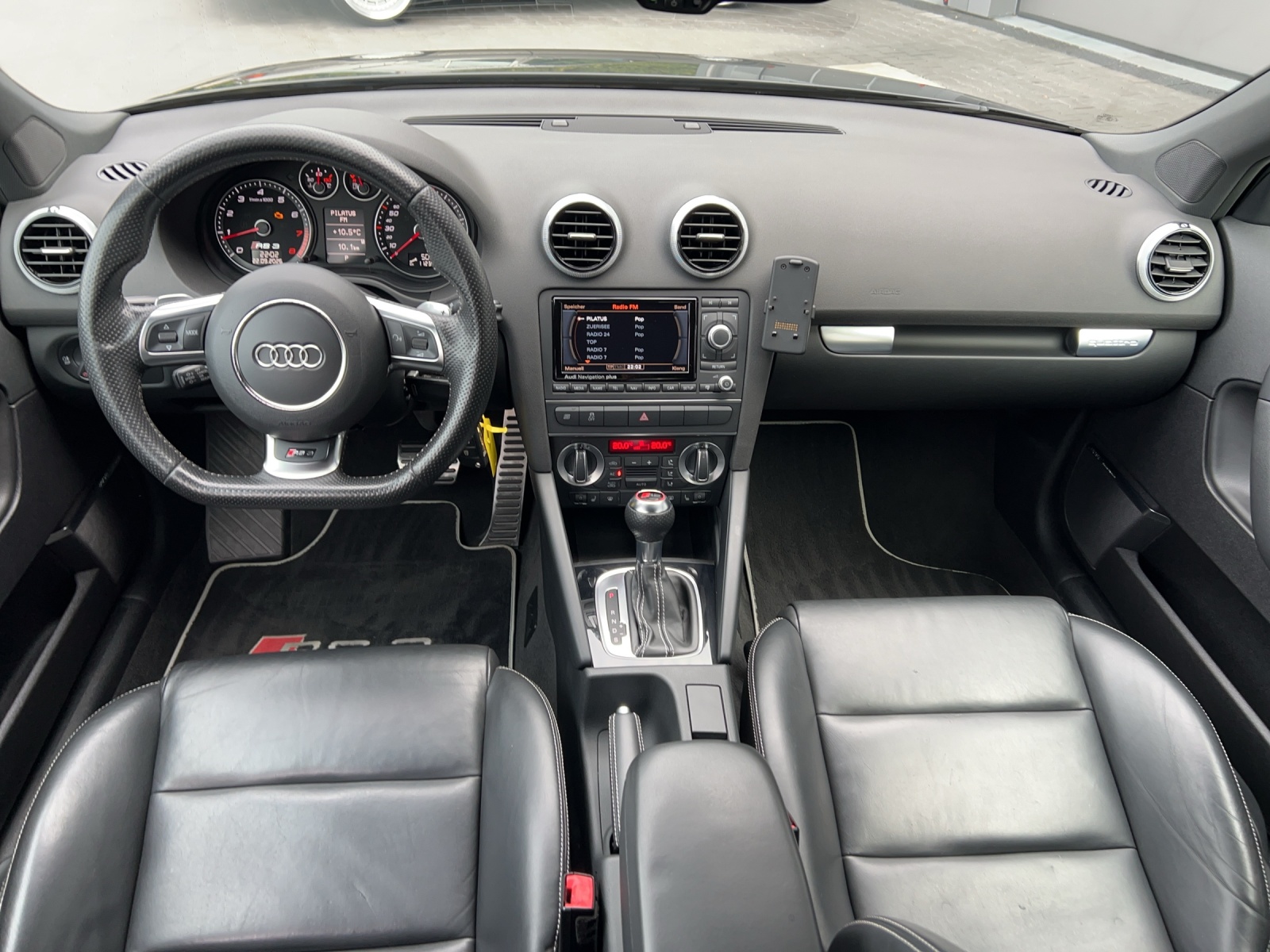 AUDI RS3 Sportback 2.5 TFSI quattro S-tronic-image-9