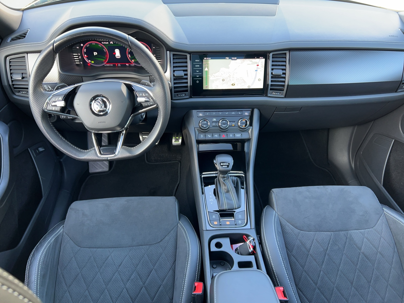 SKODA Kodiaq 2.0 TSI 4x4 SportLine-image-11