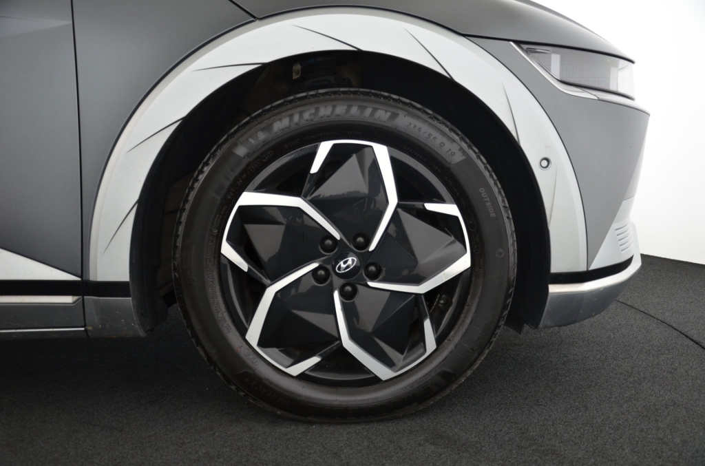 HYUNDAI Ioniq 5 77,4kWh 4WD UNIQ-image-9