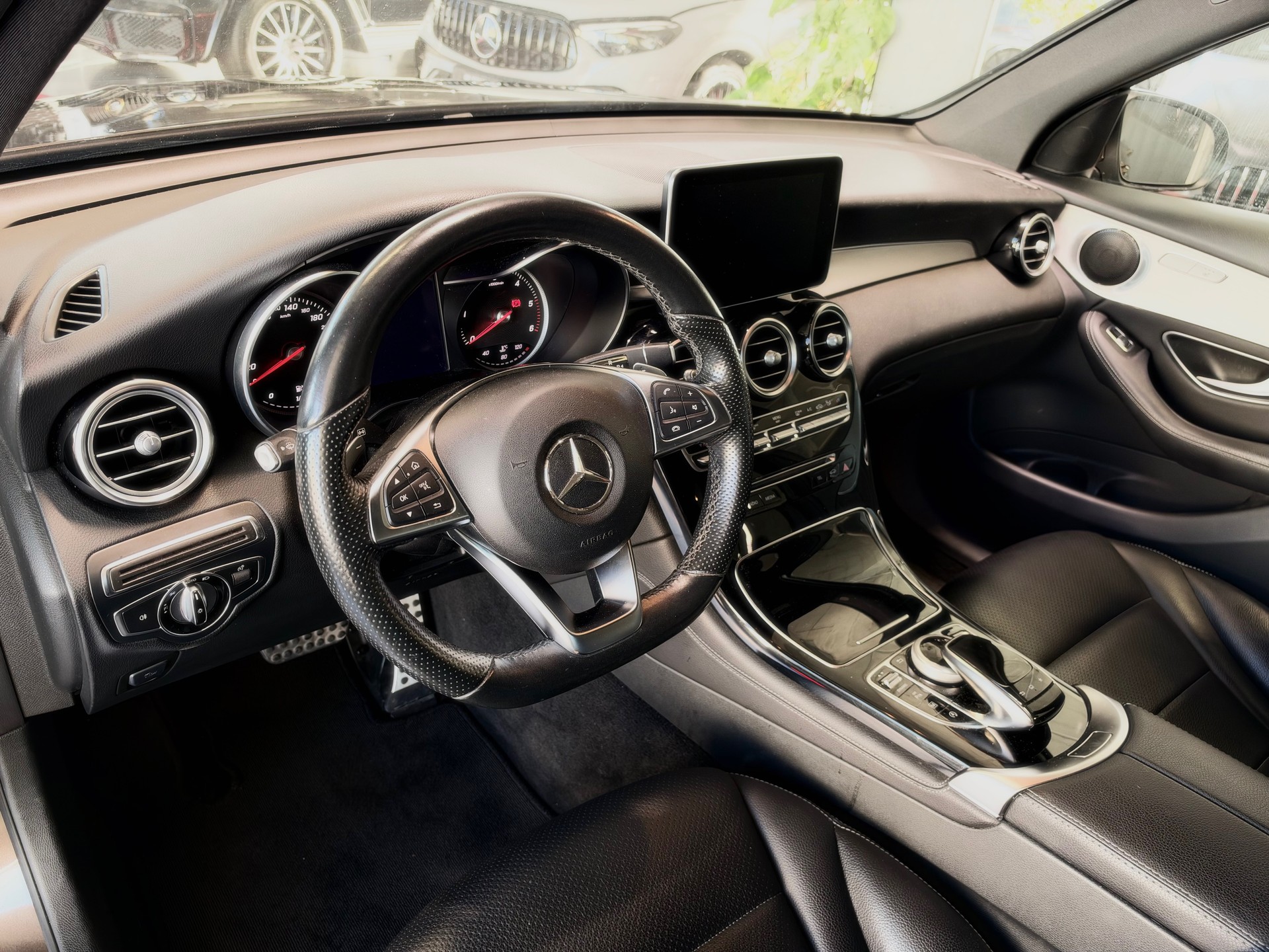 MERCEDES-BENZ GLC 220 d Exclusive 4Matic 9G-Tronic-image-8