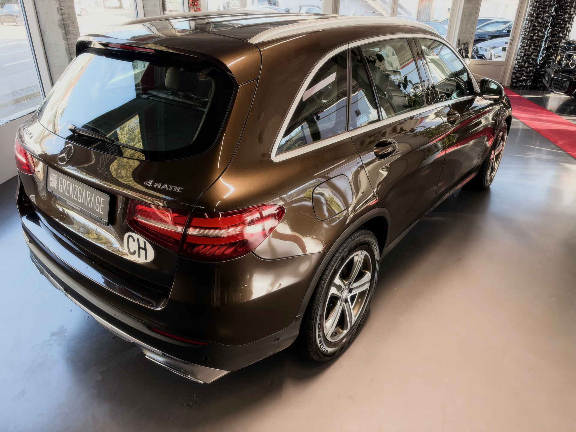 MERCEDES-BENZ GLC 220 d Exclusive 4Matic 9G-Tronic-image-5