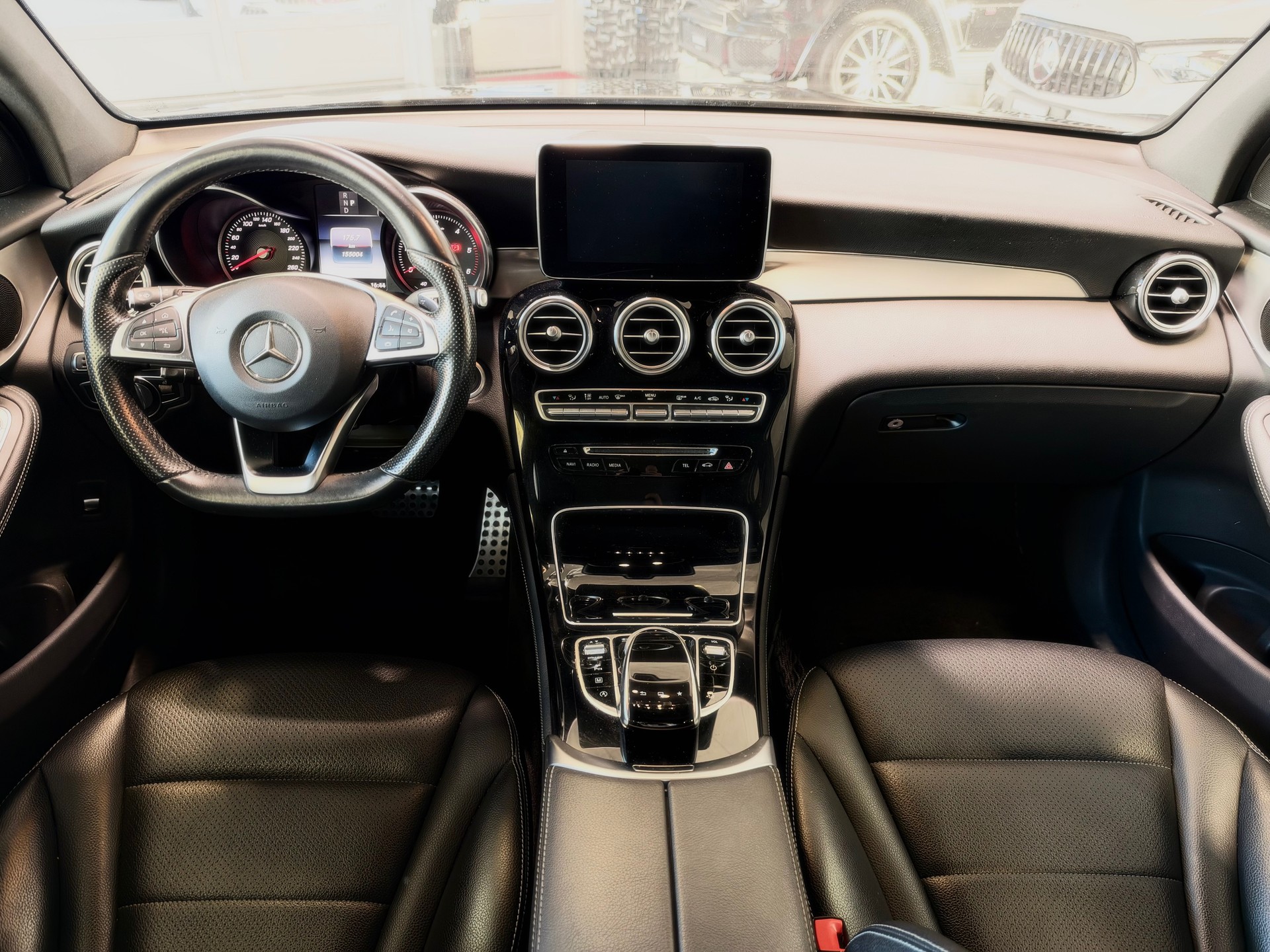 MERCEDES-BENZ GLC 220 d Exclusive 4Matic 9G-Tronic-image-11