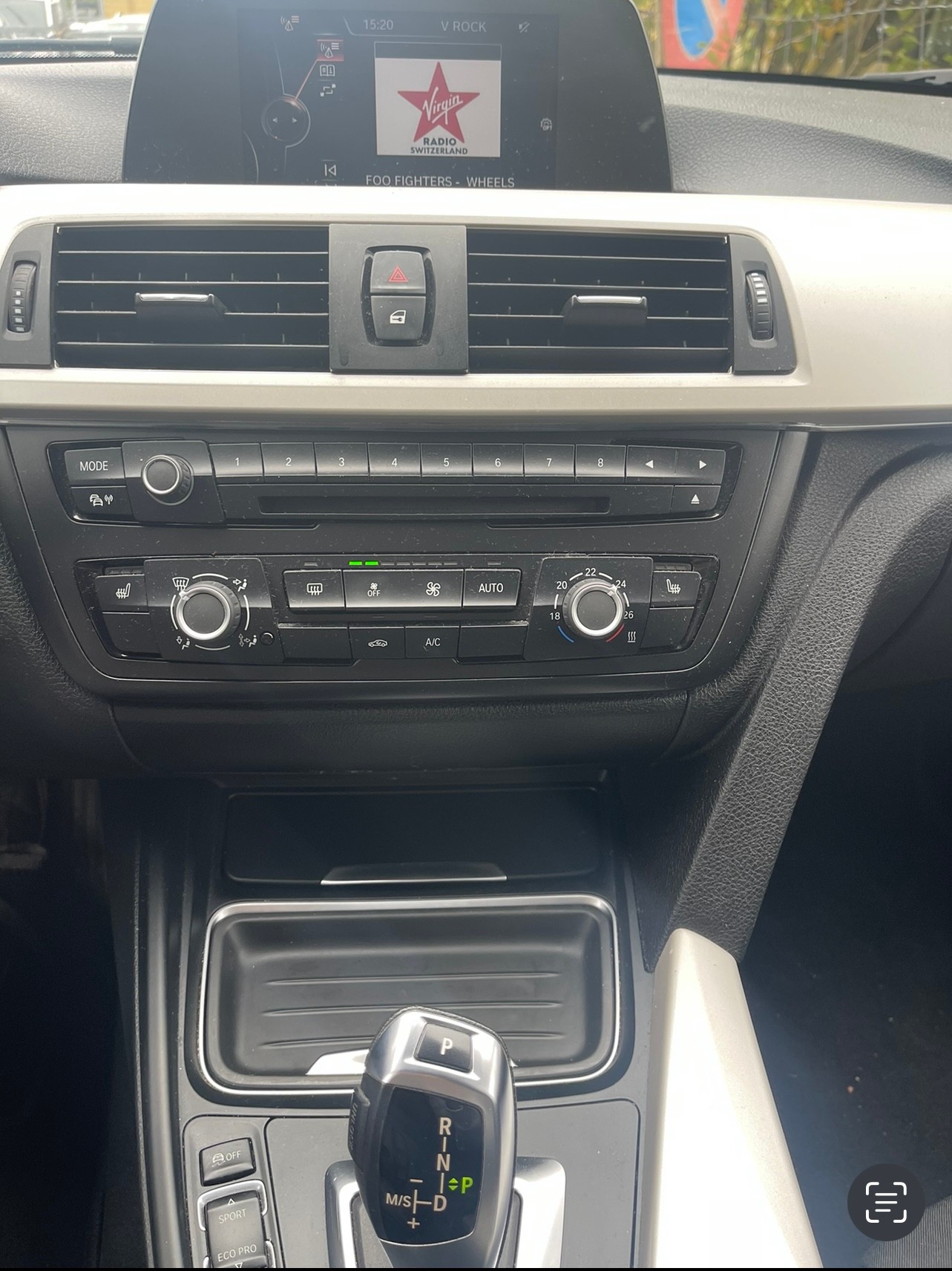 BMW 316d Touring Business Steptronic-image-11