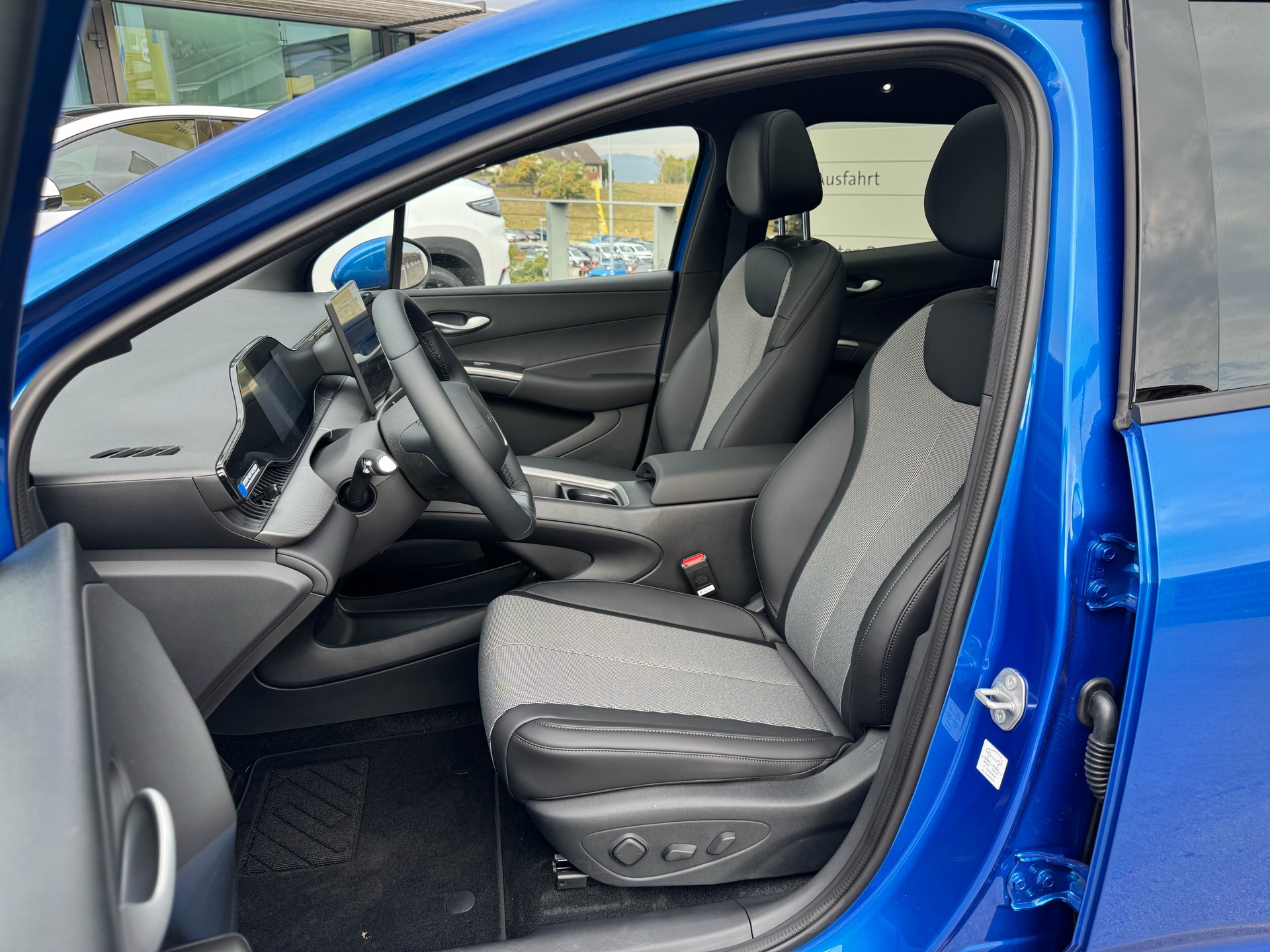 BYD Dolphin G DM-i Comfort-image-11