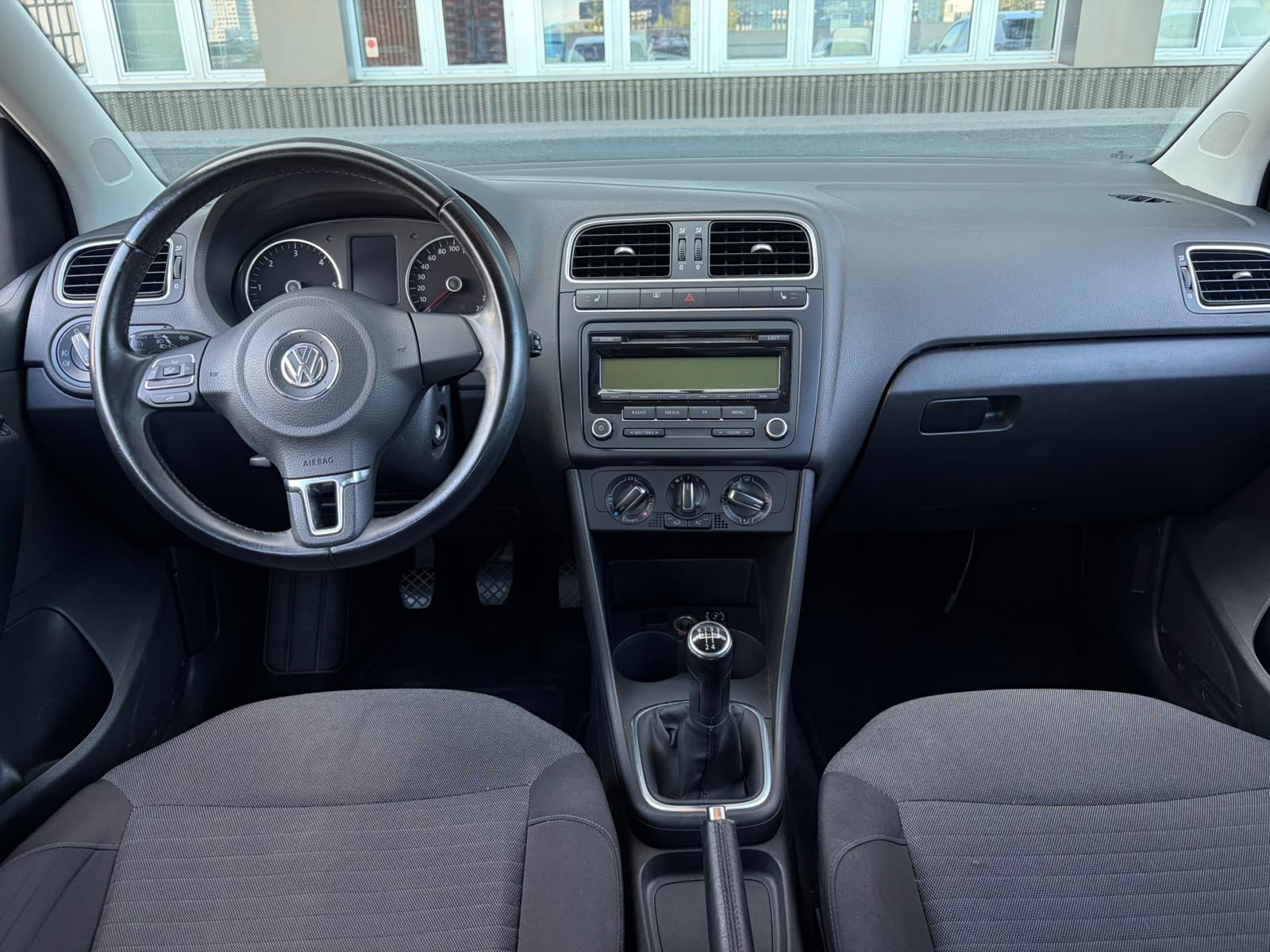 VW Polo 1.6 TDI Comfortline-image-8