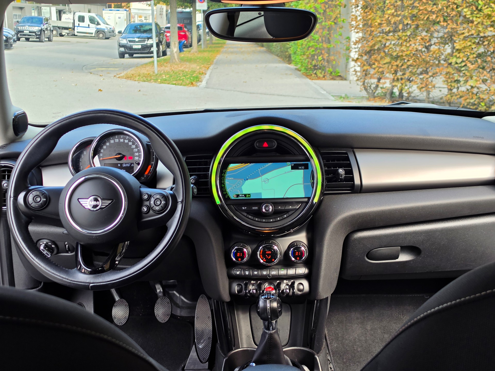 MINI Cooper-image-11