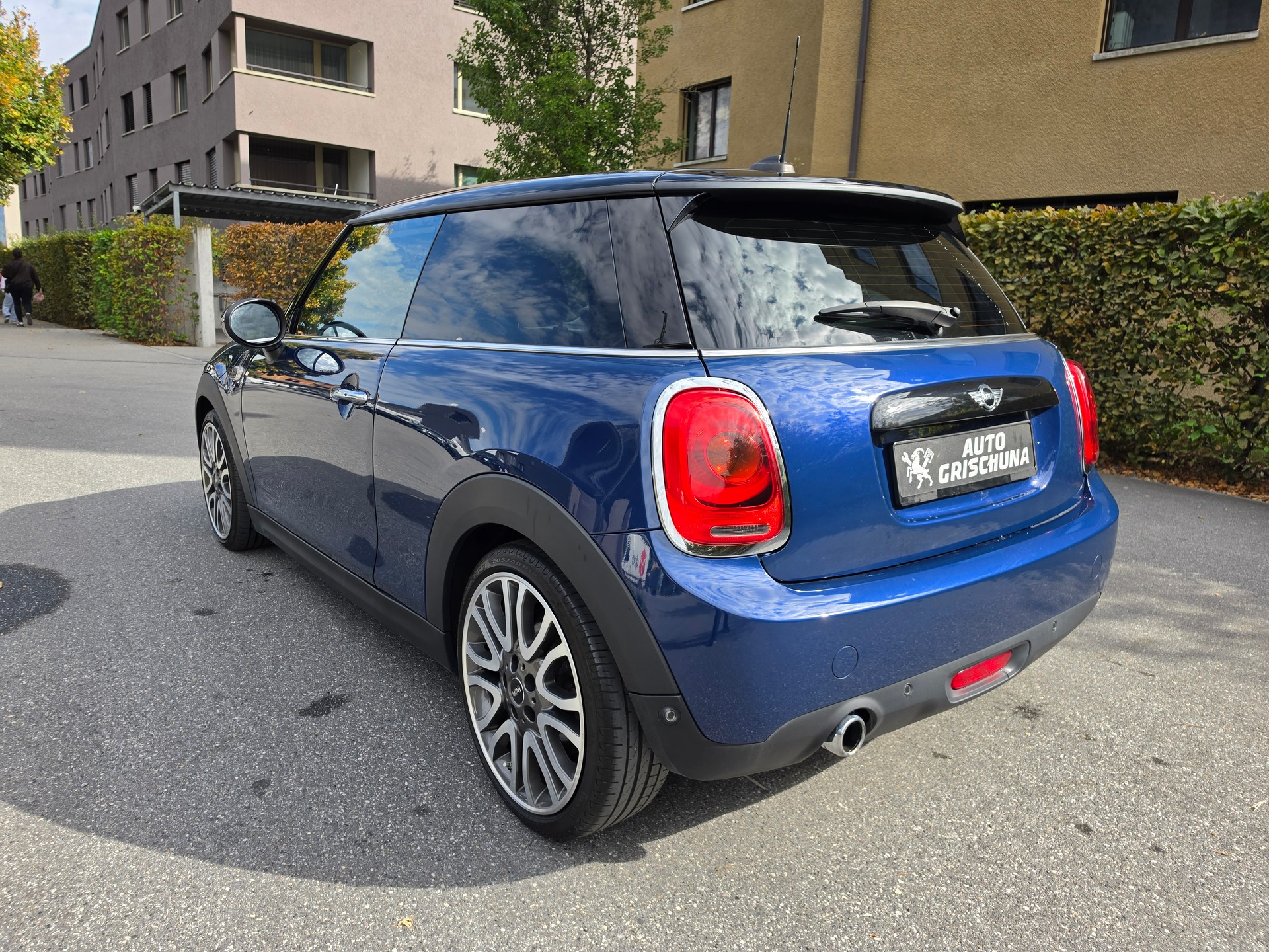 MINI Cooper-image-2