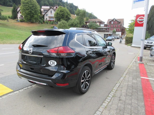 NISSAN X-Trail 1.3 DIG-T Tekna-image-2
