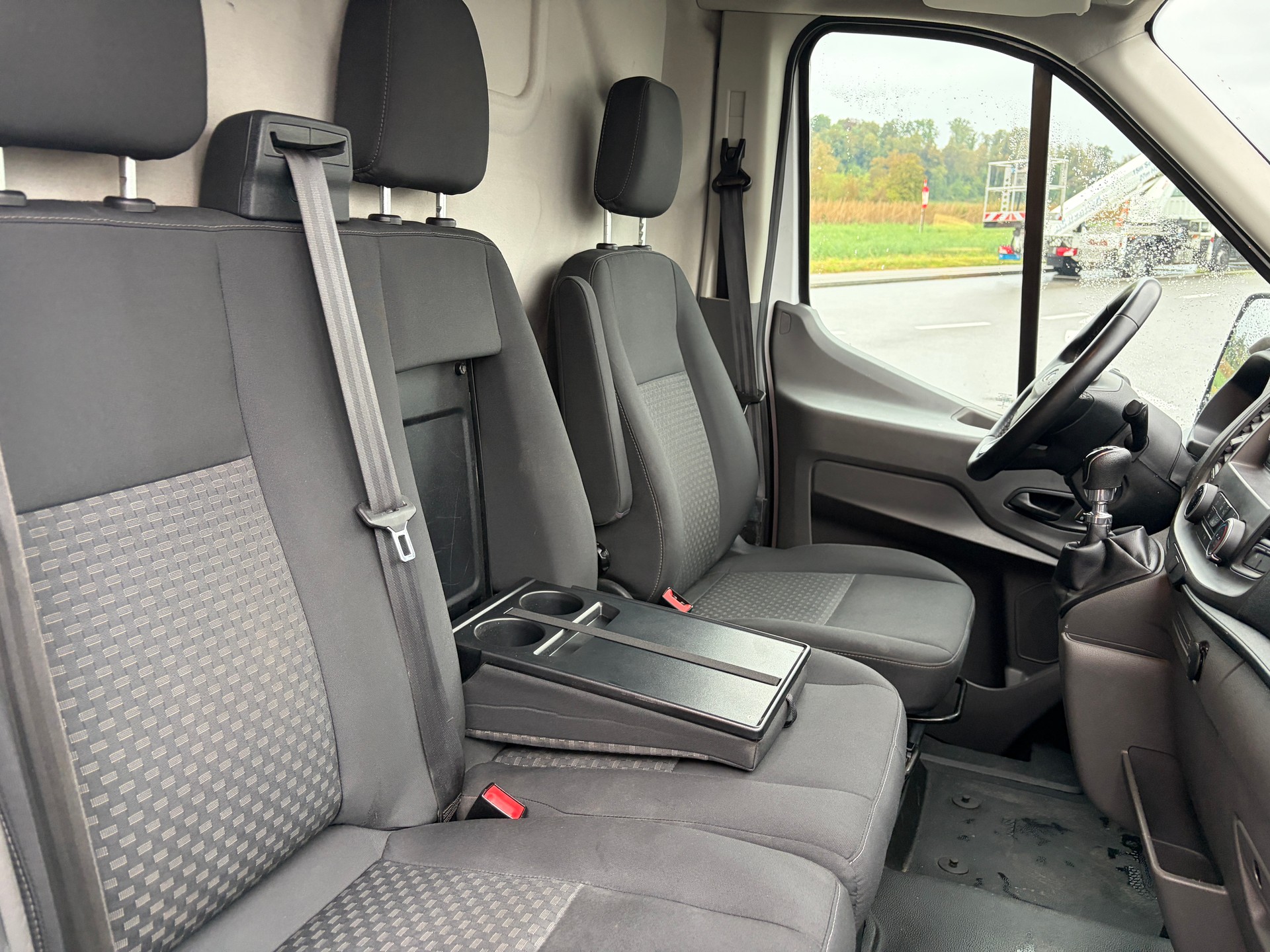 FORD Transit Van 330 L3 Trend 2.0 TDCi 130 FWD-image-25