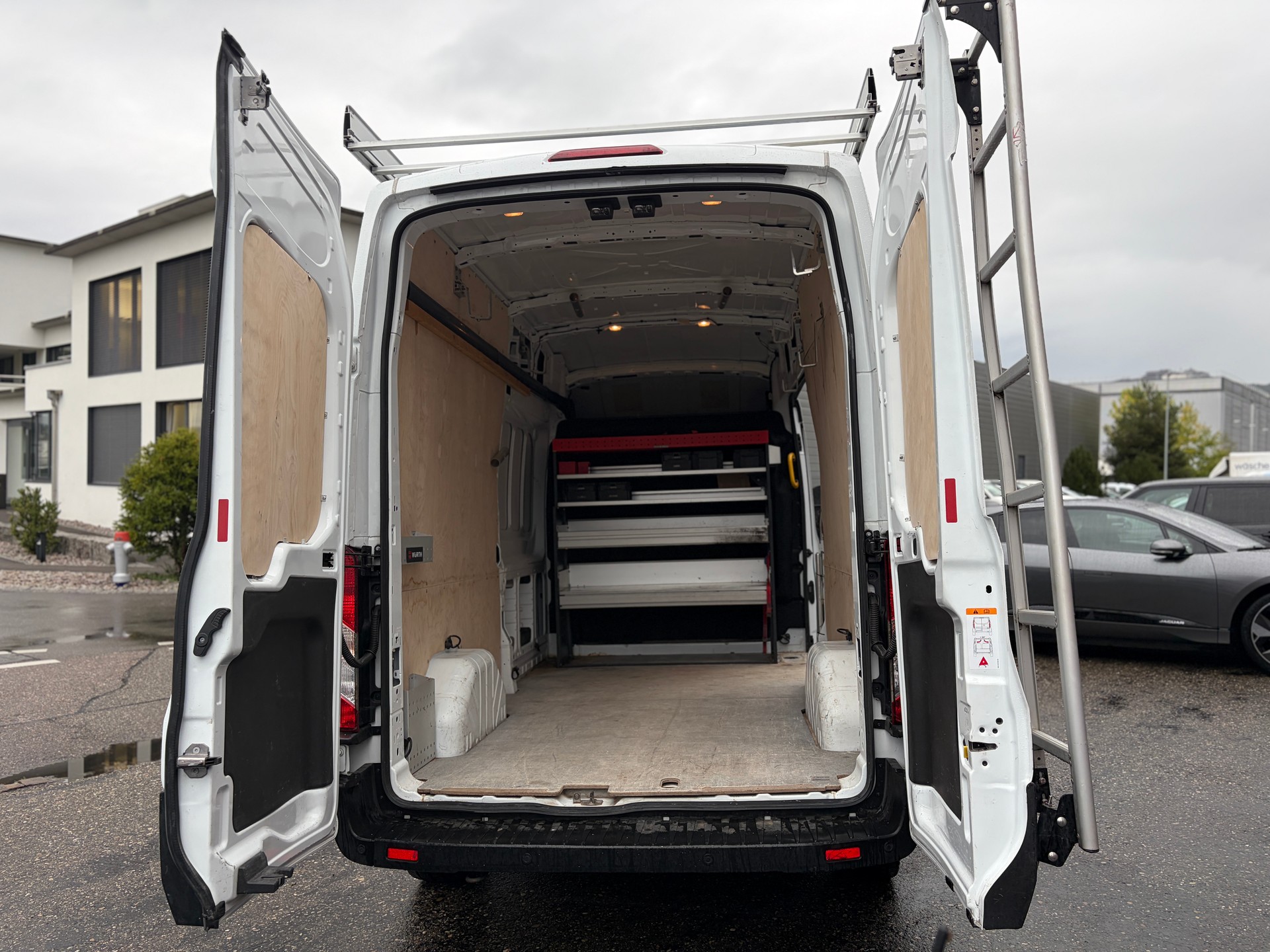 FORD Transit Van 330 L3 Trend 2.0 TDCi 130 FWD-image-8