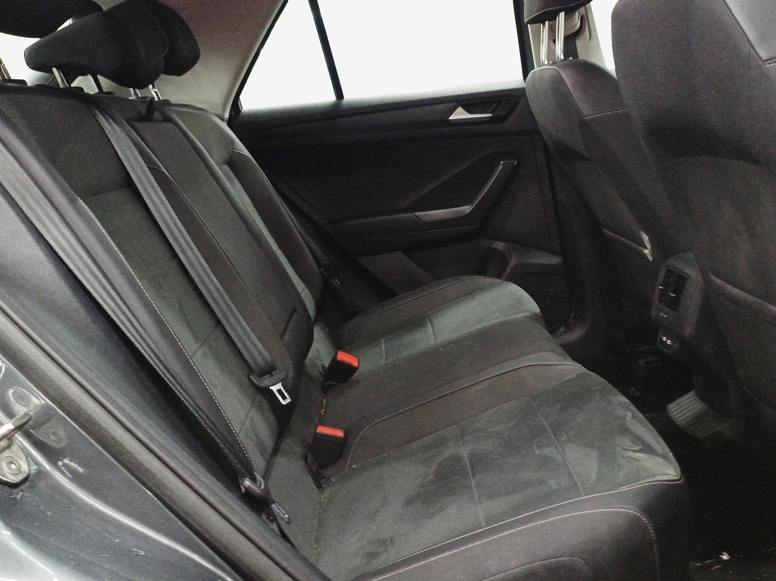 VW T-Roc 2.0 TSI Style DSG 4Motion-image-6