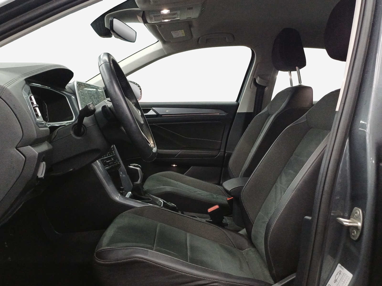 VW T-Roc 2.0 TSI Style DSG 4Motion-image-14