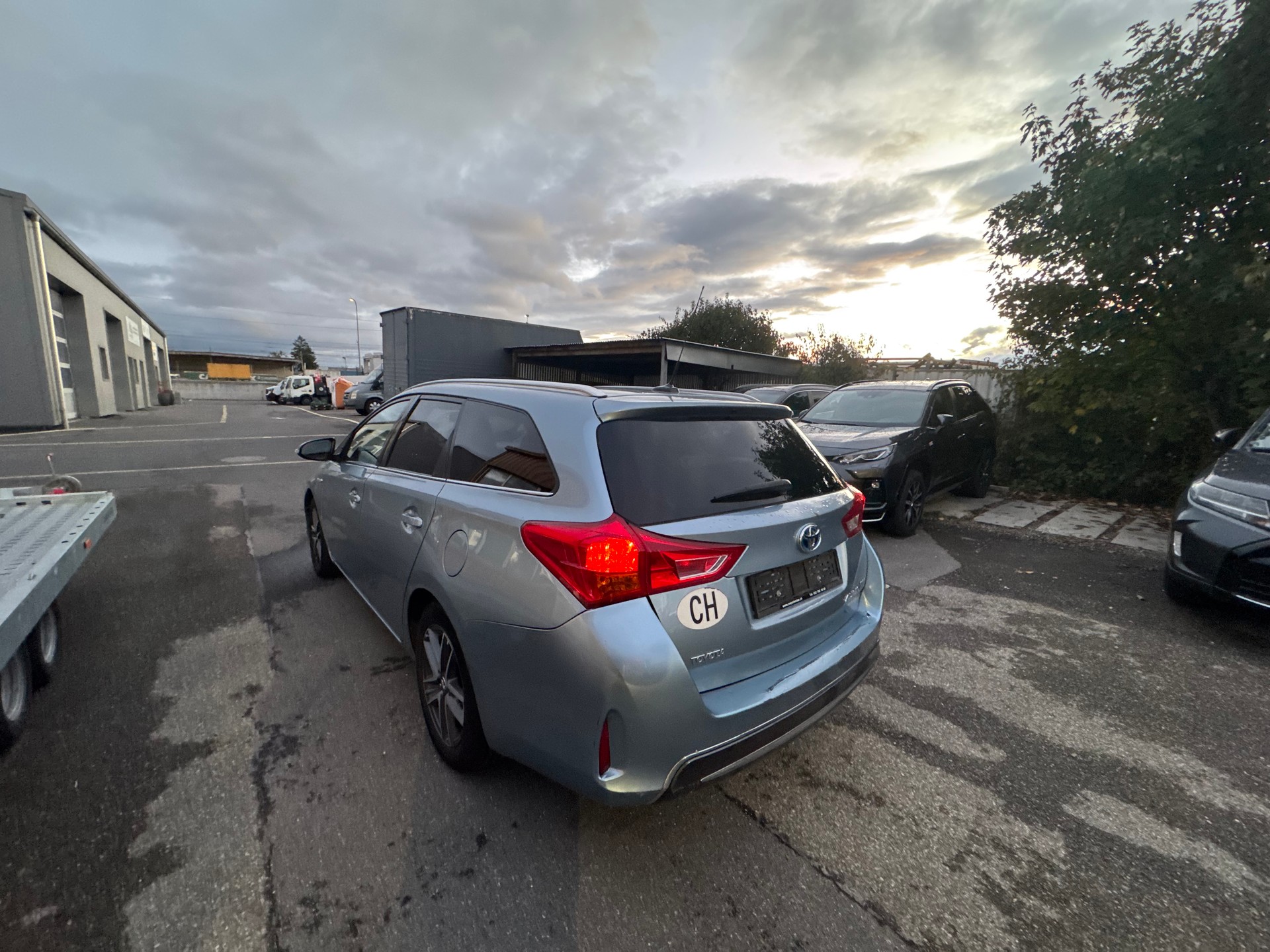 TOYOTA Auris Touring Sports 1.8 16V HSD Linea Sol-image-4