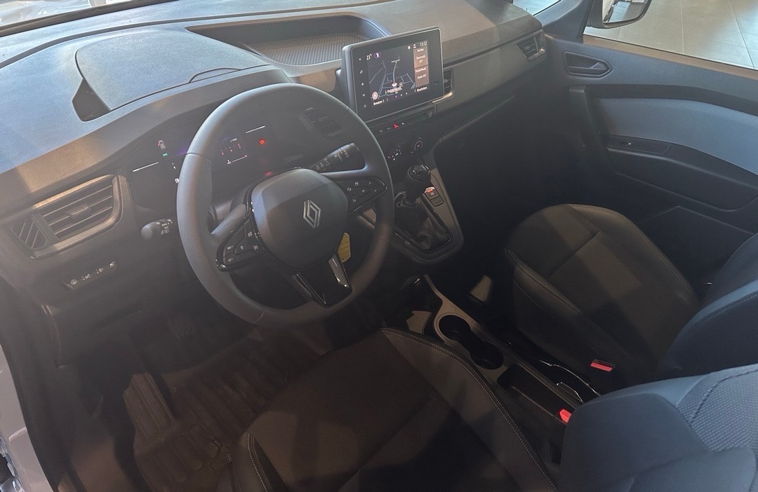 RENAULT Kangoo Van 1.3TCe Standard L2 130 PF Extra-image-10