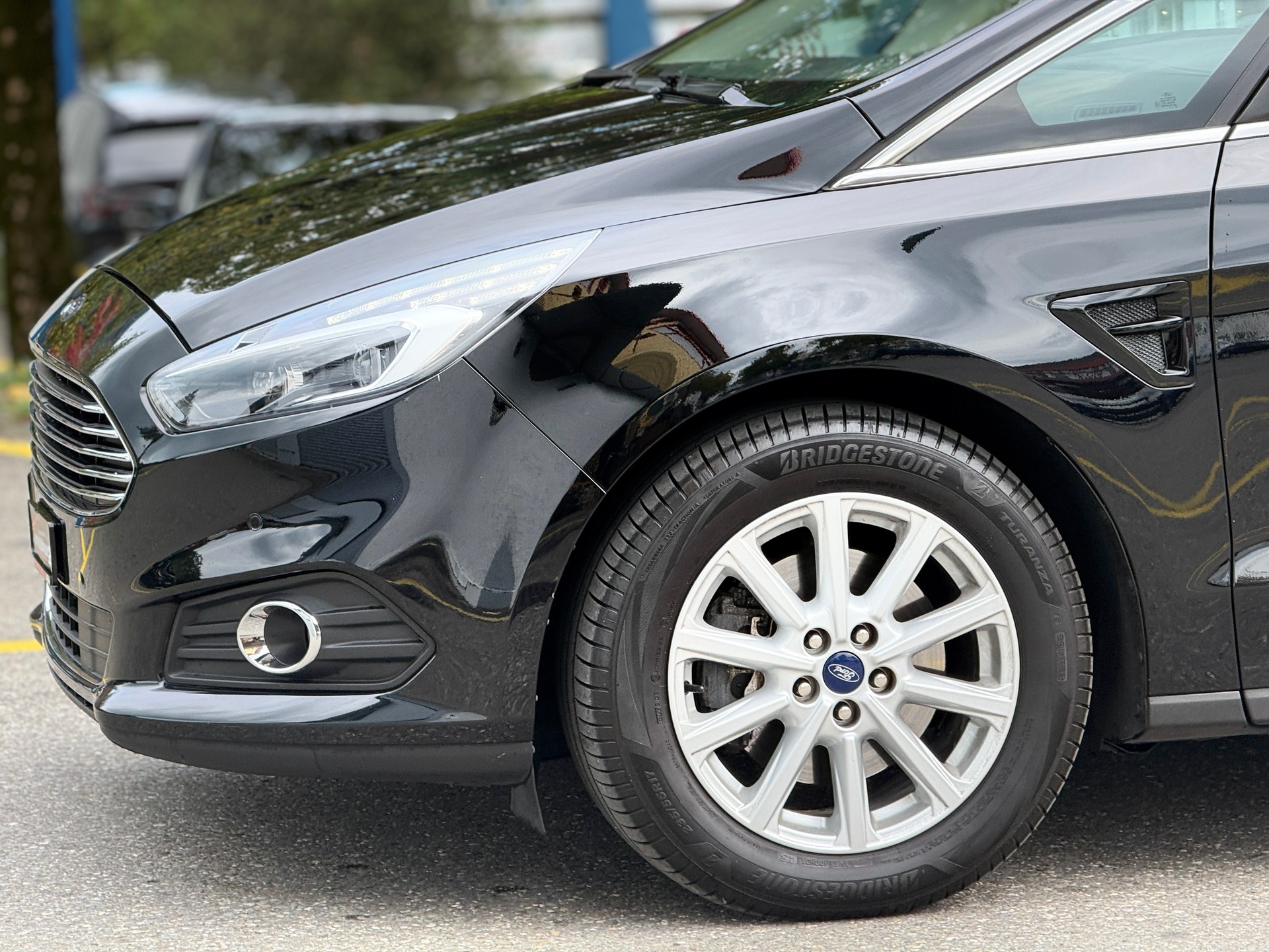 FORD S-Max 2.0 TDCi Trend AWD PoweShift * 7 Plätzer *-image-6
