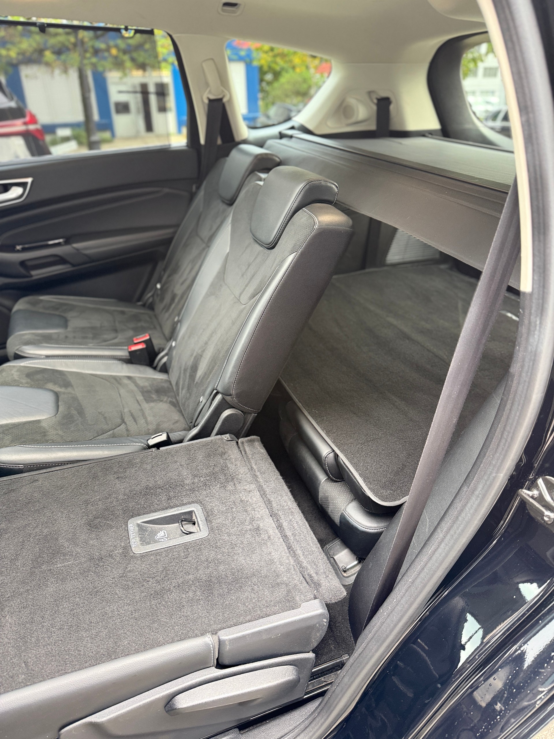 FORD S-Max 2.0 TDCi Trend AWD PoweShift * 7 Plätzer *-image-9