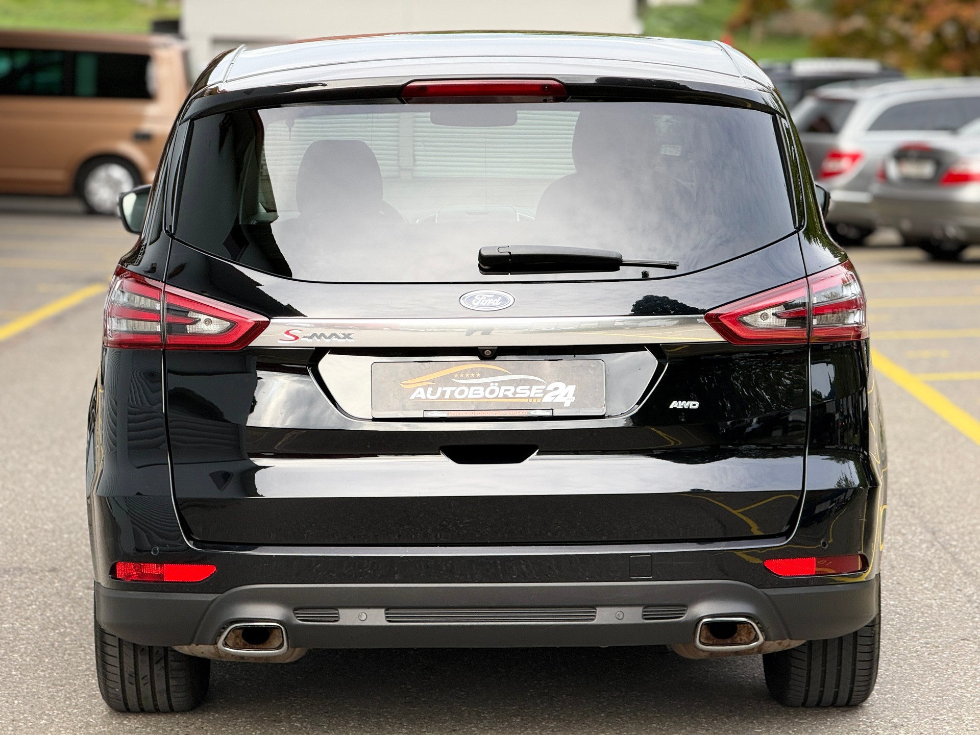 FORD S-Max 2.0 TDCi Trend AWD PoweShift * 7 Plätzer *-image-5