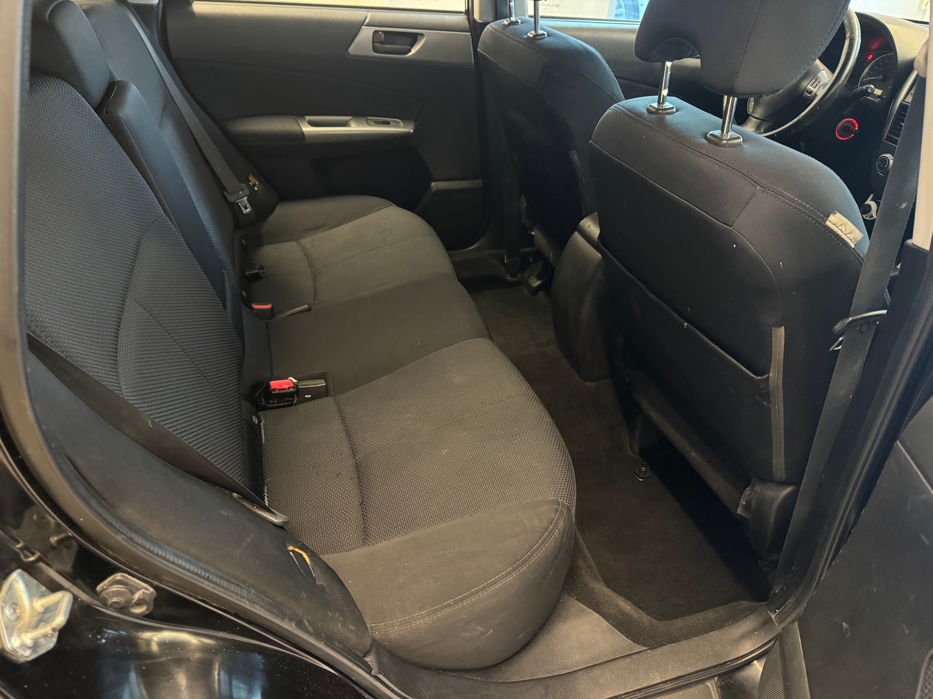 SUBARU Forester 2.0D XS Comfort-image-13