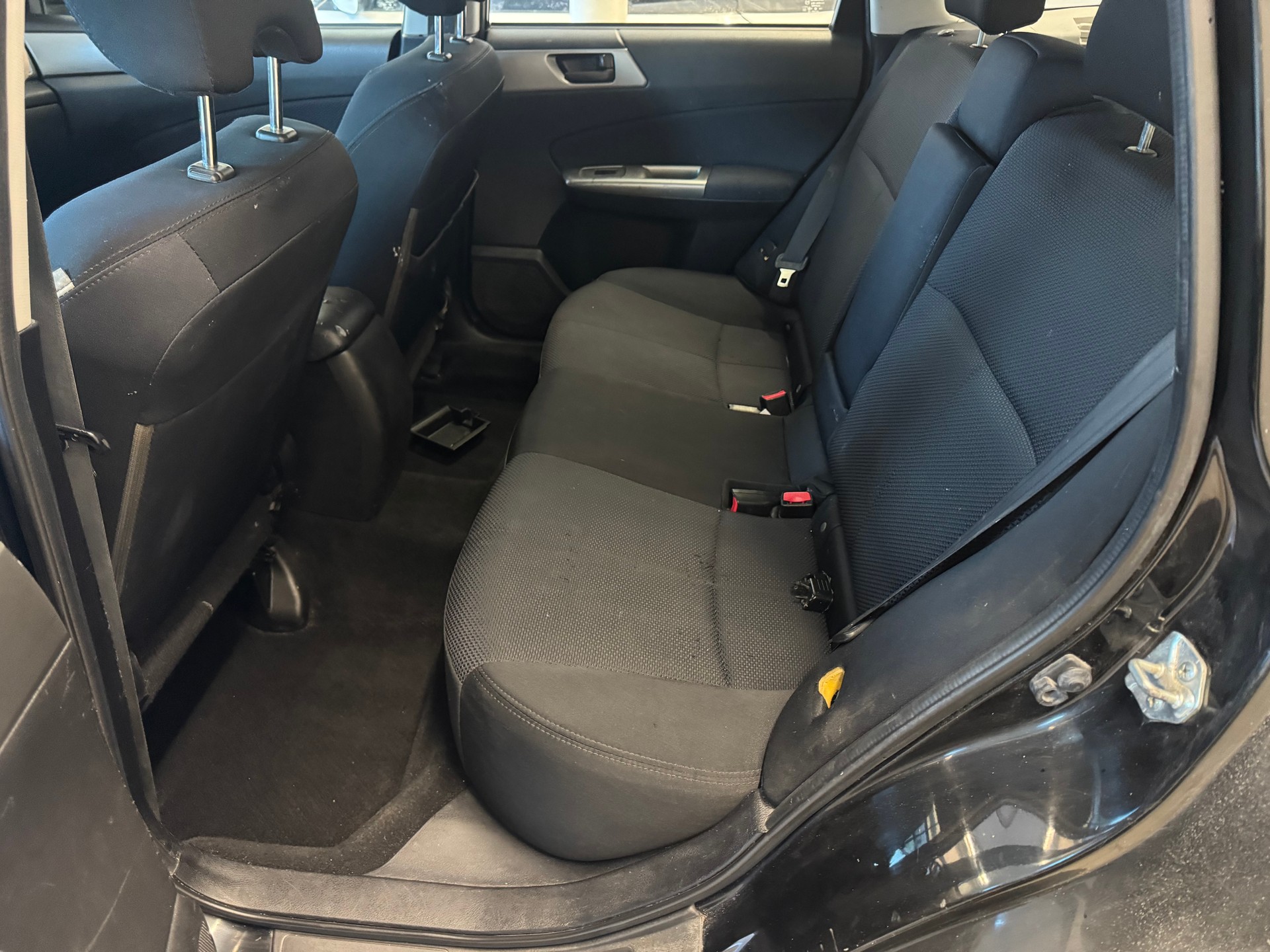 SUBARU Forester 2.0D XS Comfort-image-12