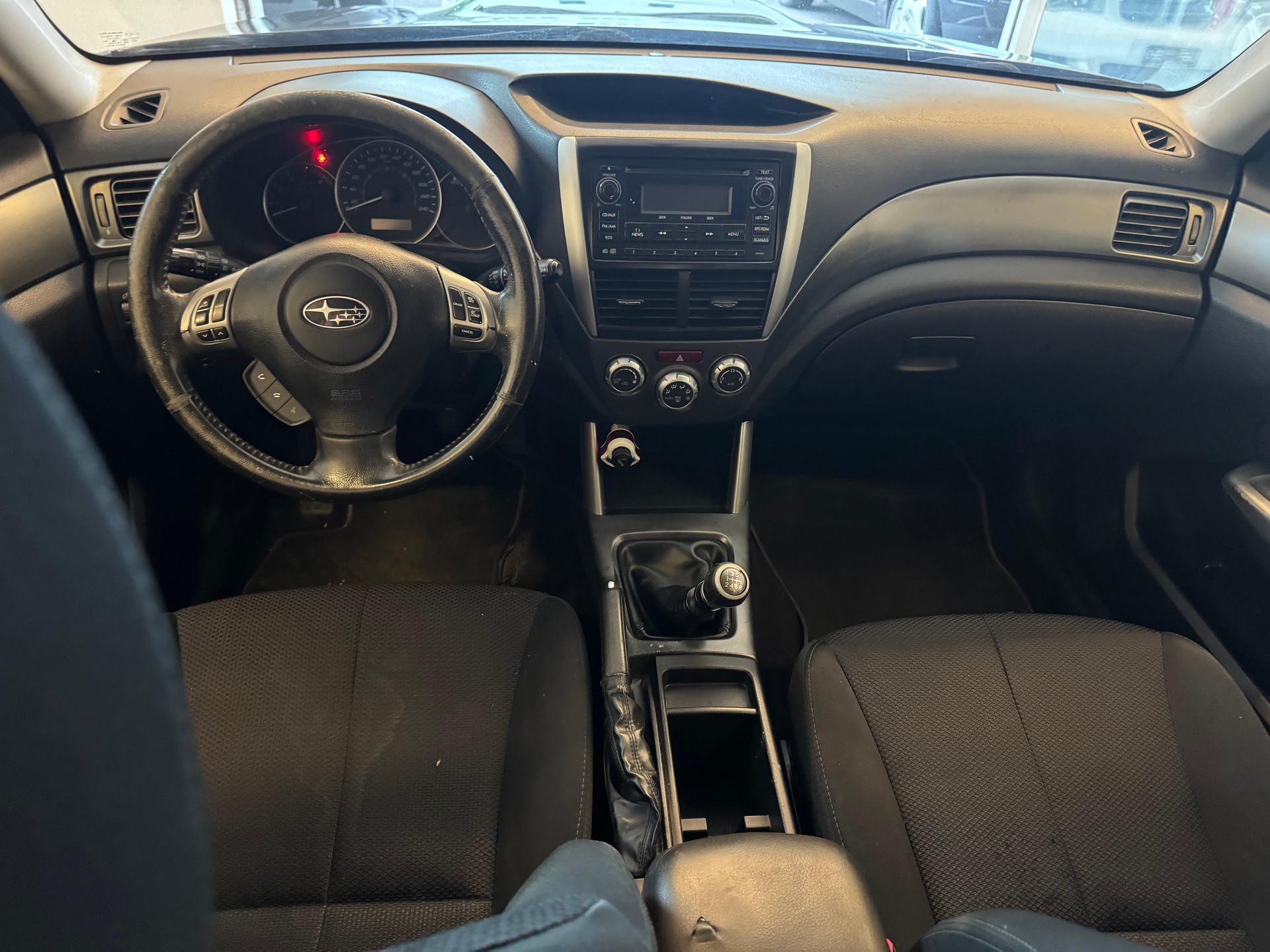 SUBARU Forester 2.0D XS Comfort-image-8