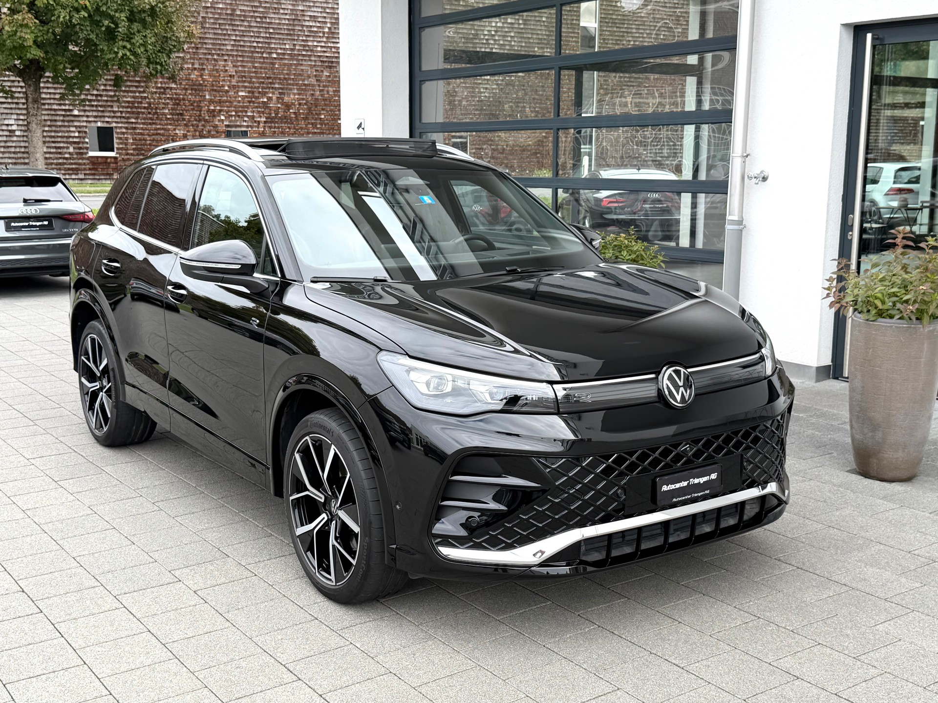 VW Tiguan 2.0 TSI DSG R-Line 4Motion-image-26