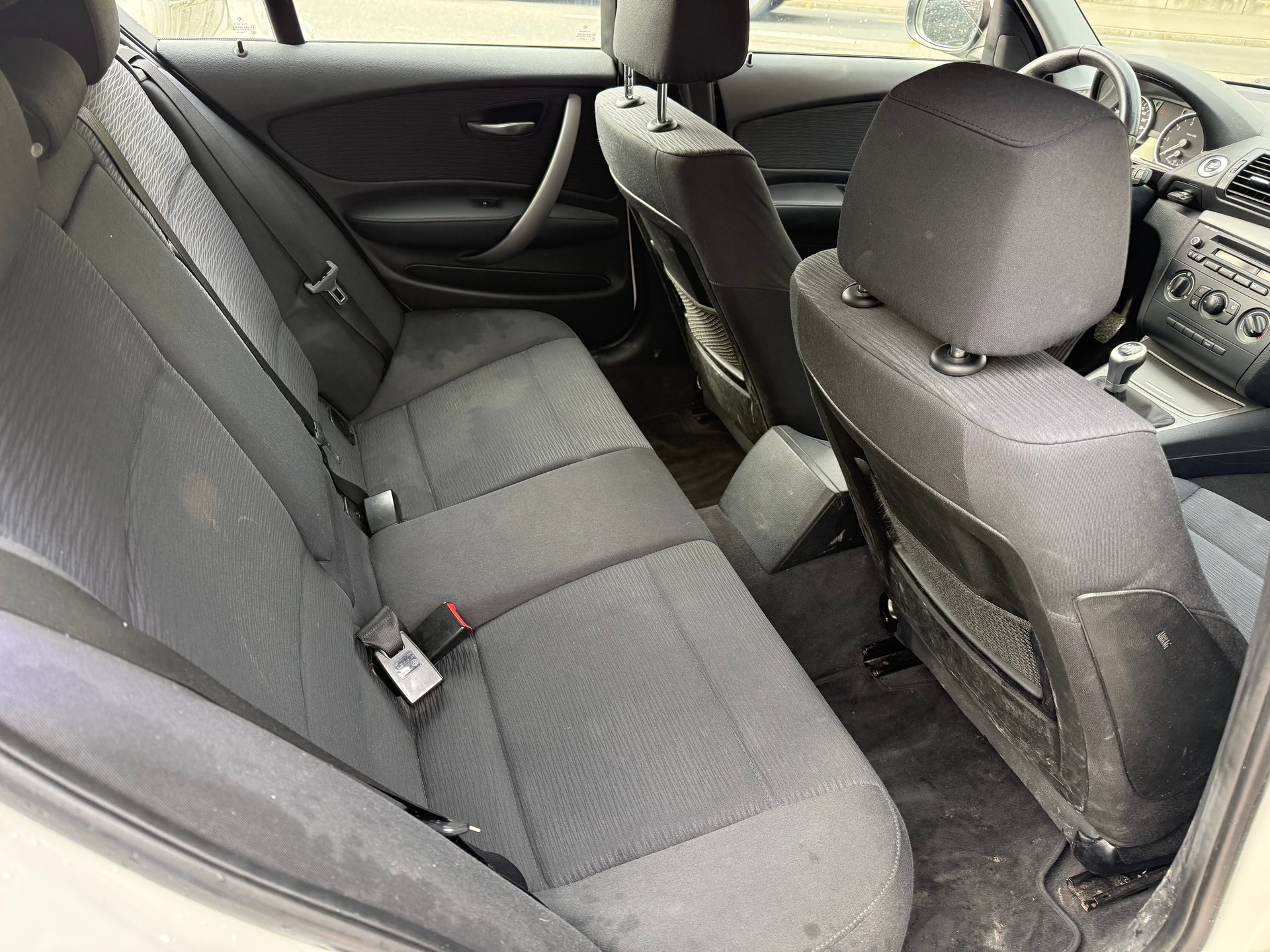 BMW 116i-image-6