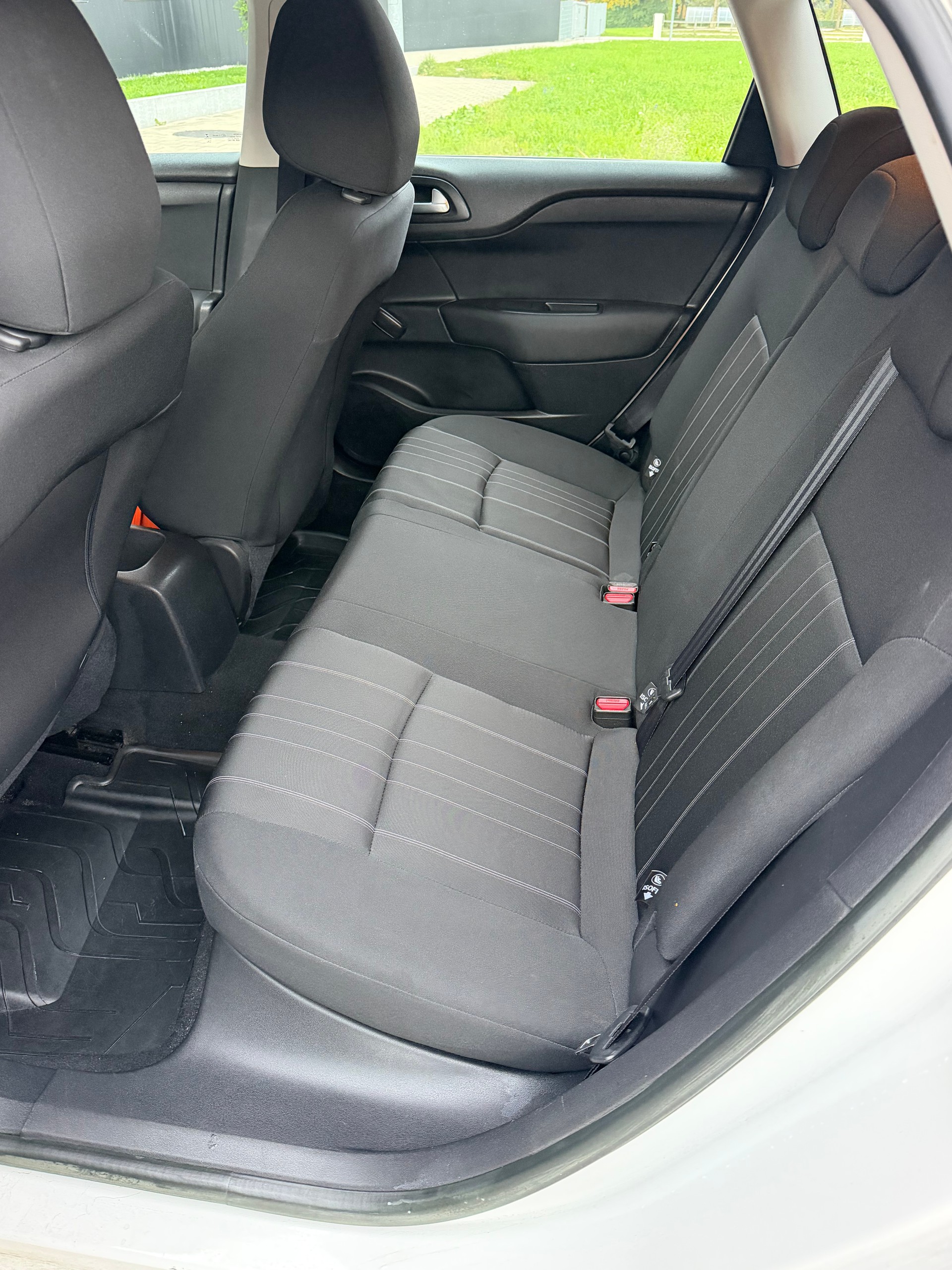 CITROEN C4 1.4 VTi Live-image-6