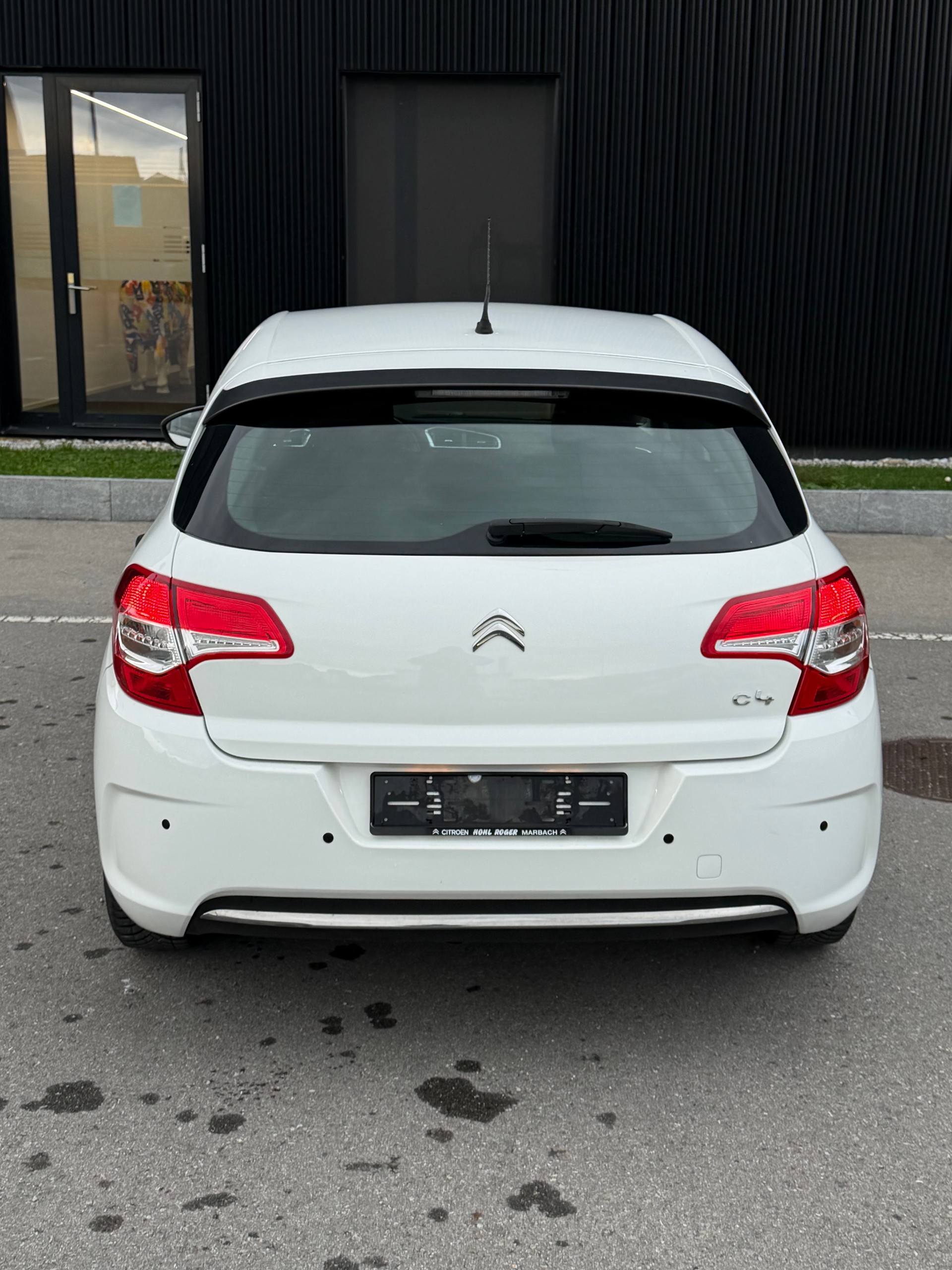 CITROEN C4 1.4 VTi Live-image-5
