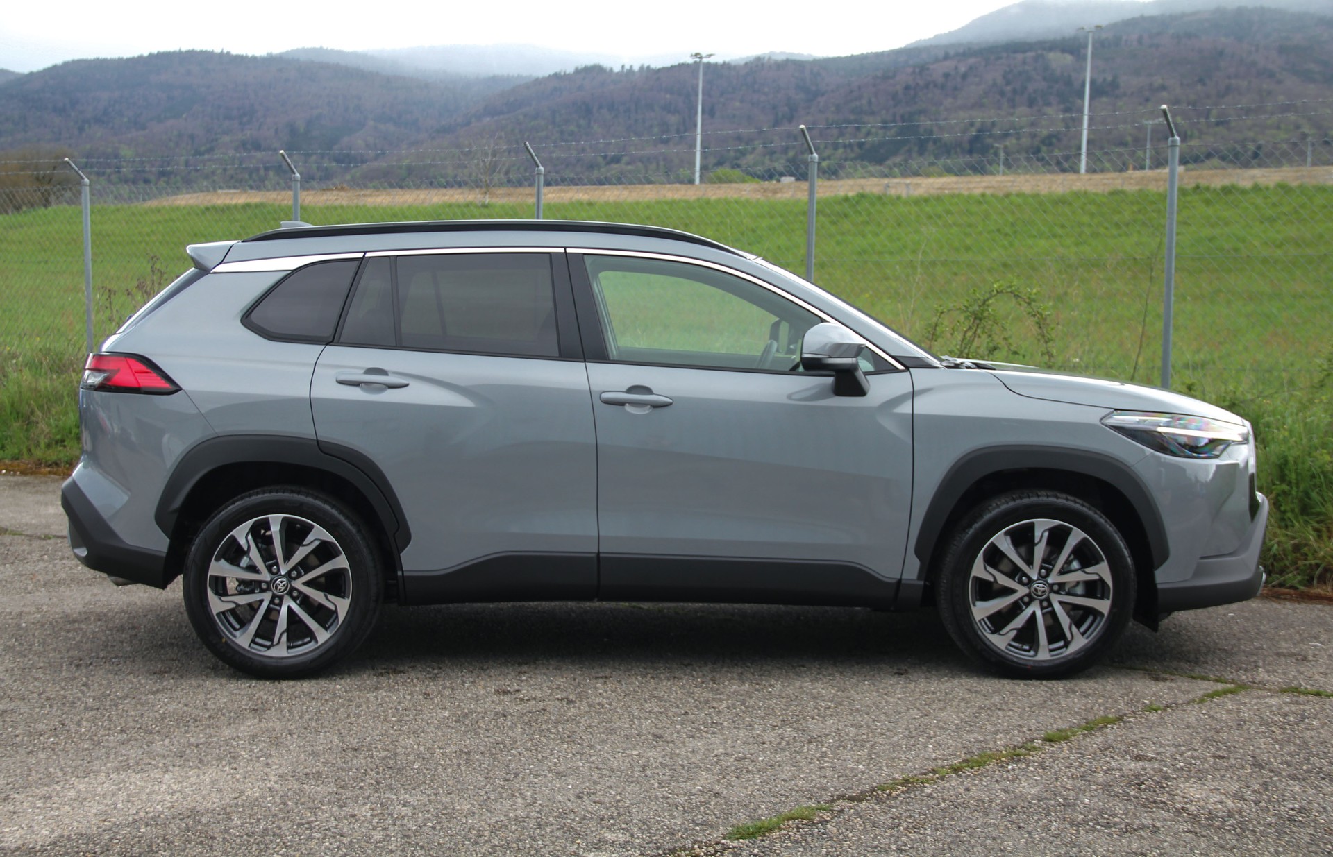 TOYOTA Corolla Cross 2.0 Trend e-CVT ⭐⭐⭐⭐⭐-image-23