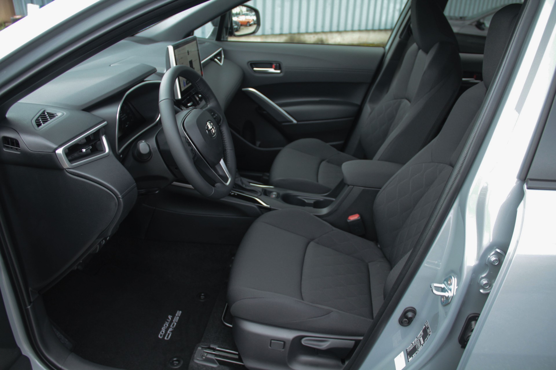 TOYOTA Corolla Cross 2.0 Trend e-CVT ⭐⭐⭐⭐⭐-image-5