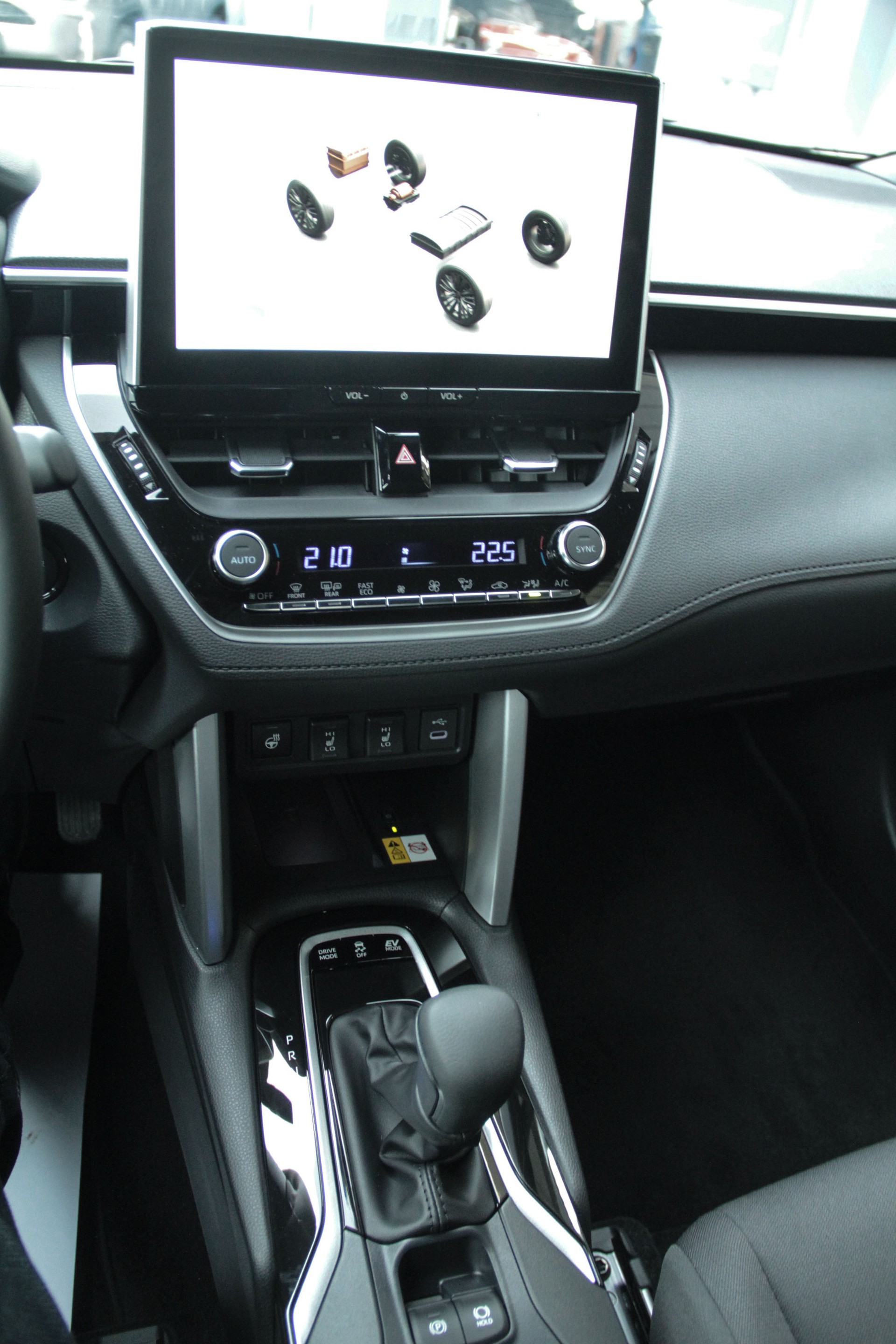 TOYOTA Corolla Cross 2.0 Trend e-CVT ⭐⭐⭐⭐⭐-image-15