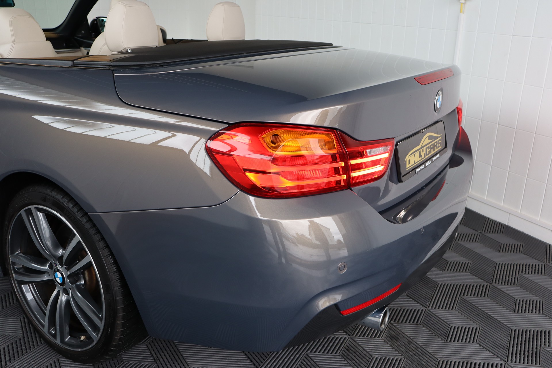 BMW 435I CABRIOLET XDRIVE M SPORT STEPTRONIC * VOLLAUSSTATTUNG * INDIVIDUAL * CHF 320.00 IM MONAT OHNE ANZAHLUNG *-image-12
